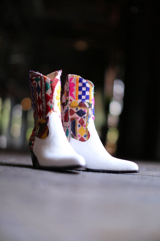 EMBROIDERED PATCHWORK BOOTS GIVA - BANGKOK TAILOR CLOTHING STORE - HANDMADE CLOTHING