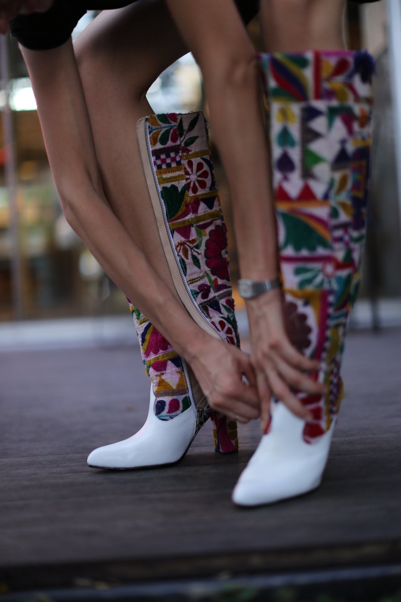 EMBROIDERED PATCHWORK TALL BOOTS SENREVE - BANGKOK TAILOR CLOTHING STORE - HANDMADE CLOTHING