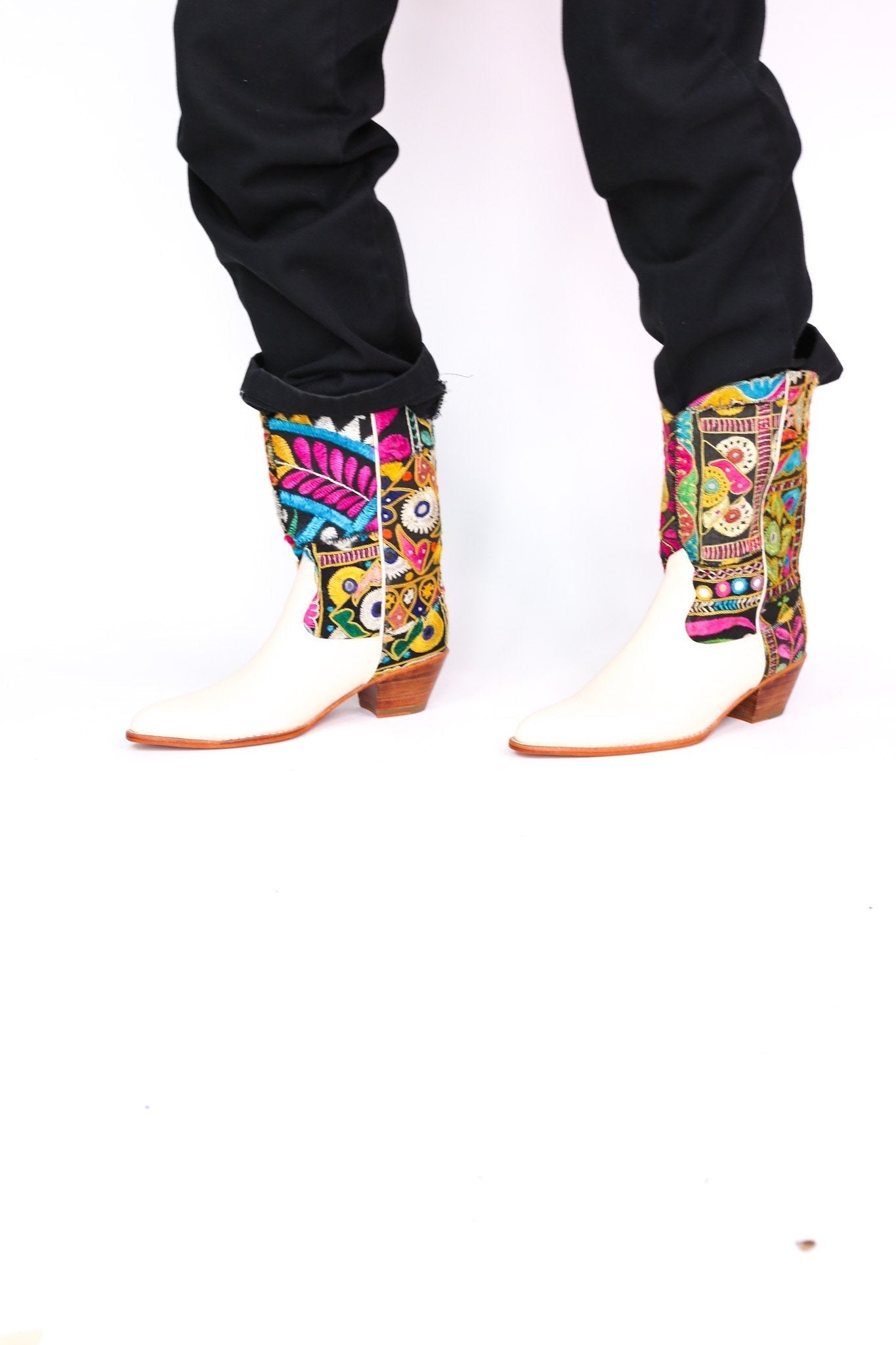 EMBROIDERED PATCHWORK WESTERN BOOTS ANDROMEDA - BANGKOK TAILOR CLOTHING STORE - HANDMADE CLOTHING