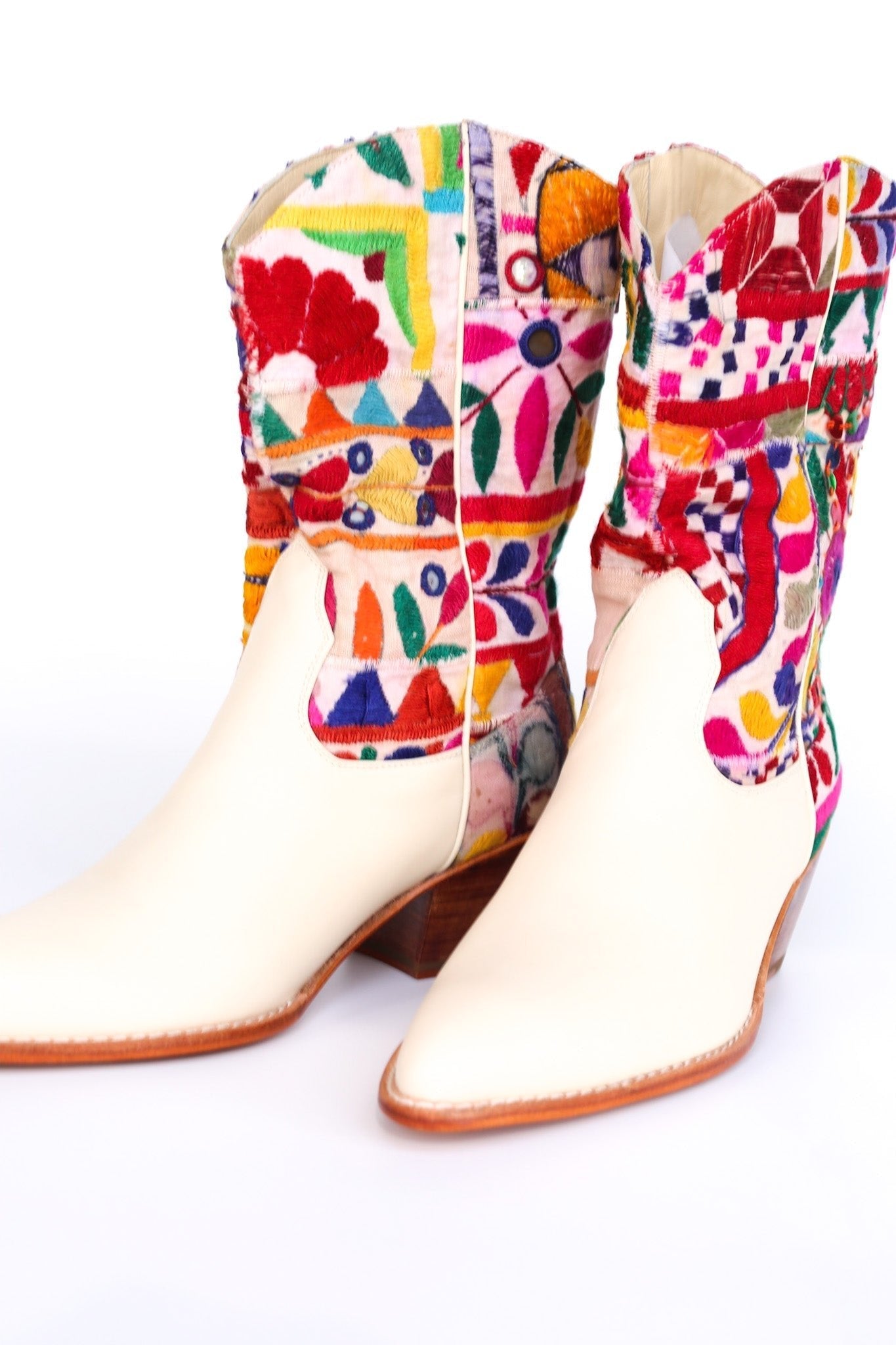 EMBROIDERED PATCHWORK WESTERN BOOTS ANDROMEDA - BANGKOK TAILOR CLOTHING STORE - HANDMADE CLOTHING