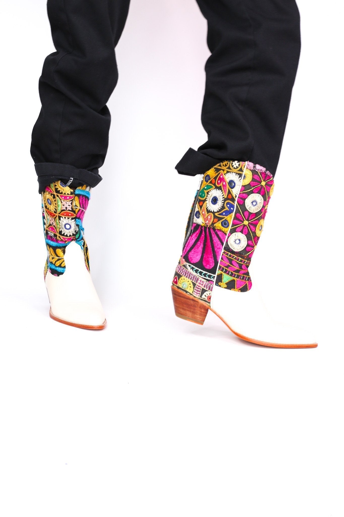 EMBROIDERED PATCHWORK WESTERN BOOTS ANDROMEDA - BANGKOK TAILOR CLOTHING STORE - HANDMADE CLOTHING