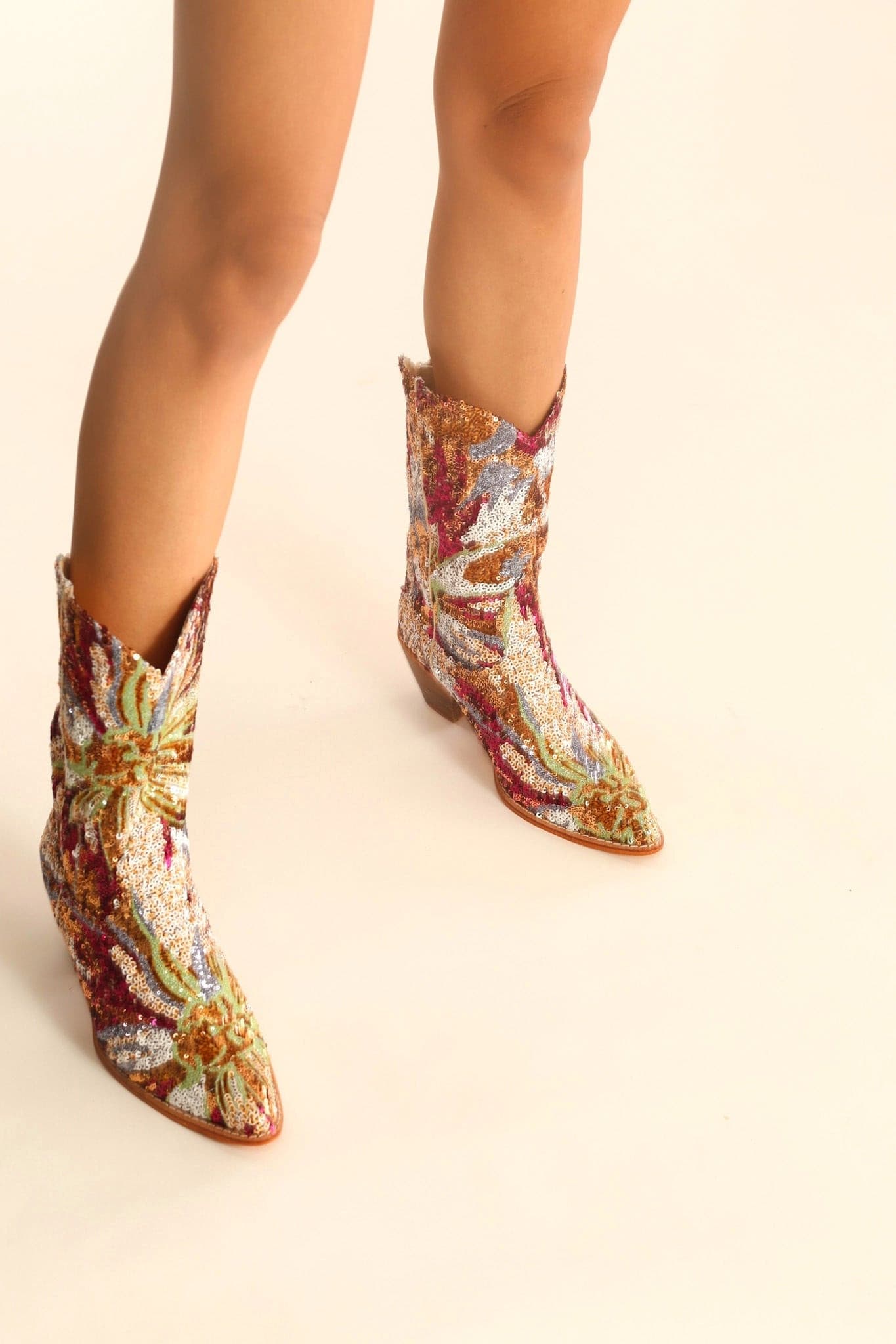 EMBROIDERED SEQUIN WESTERN BOOTS SINA - BANGKOK TAILOR CLOTHING STORE - HANDMADE CLOTHING