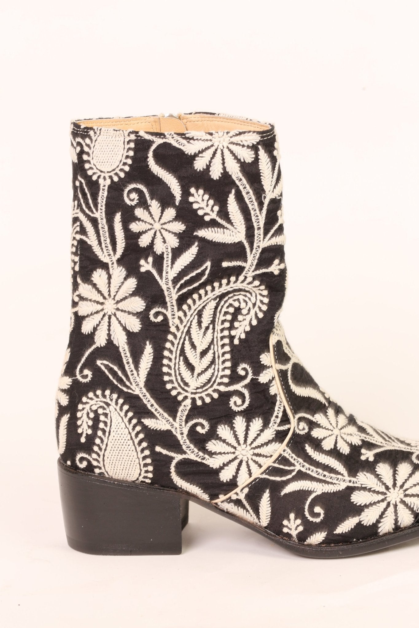 EMBROIDERED SILK PAISLEY BOOTS OWEN - BANGKOK TAILOR CLOTHING STORE - HANDMADE CLOTHING