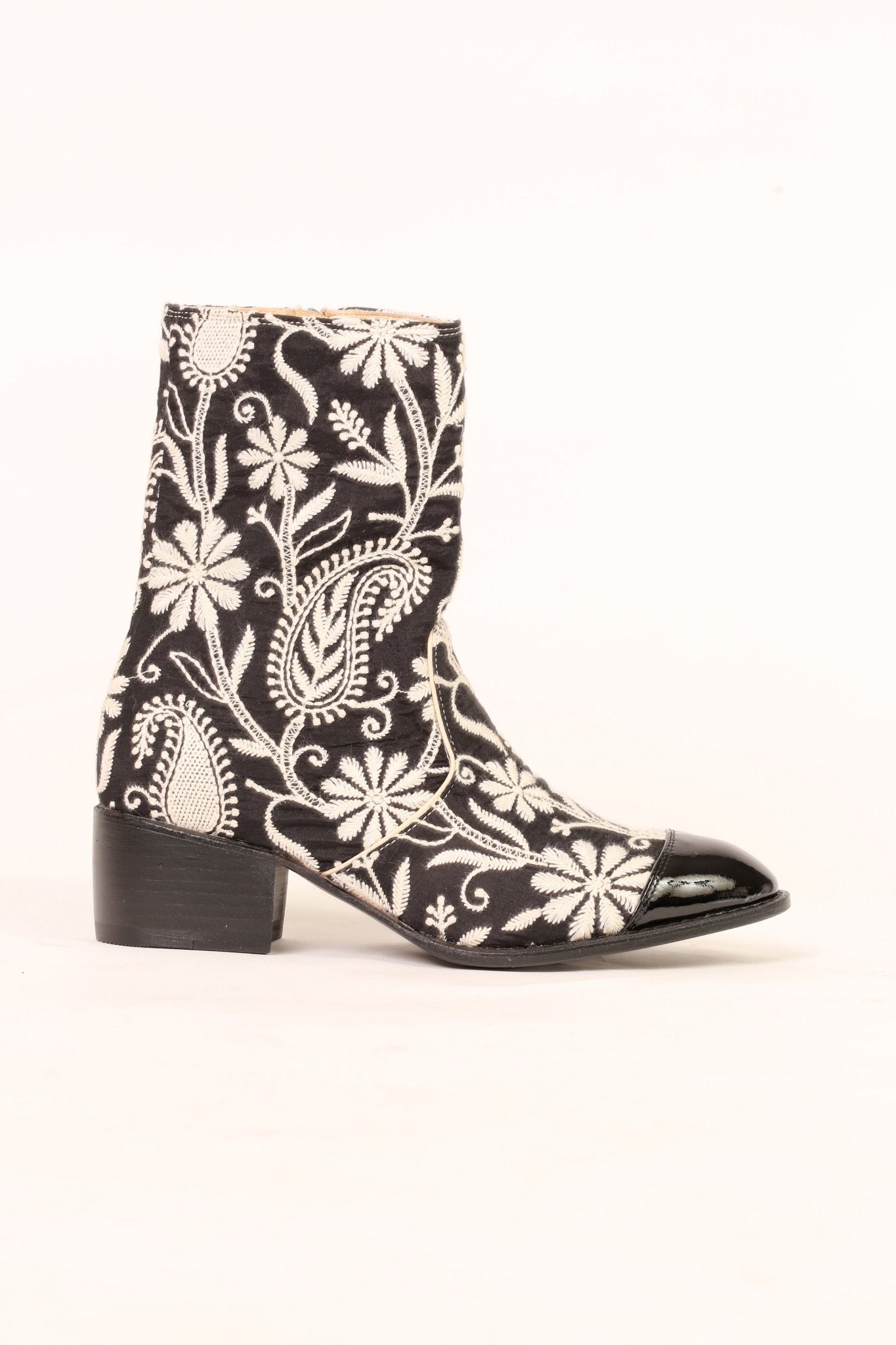 EMBROIDERED SILK PAISLEY BOOTS OWEN - BANGKOK TAILOR CLOTHING STORE - HANDMADE CLOTHING