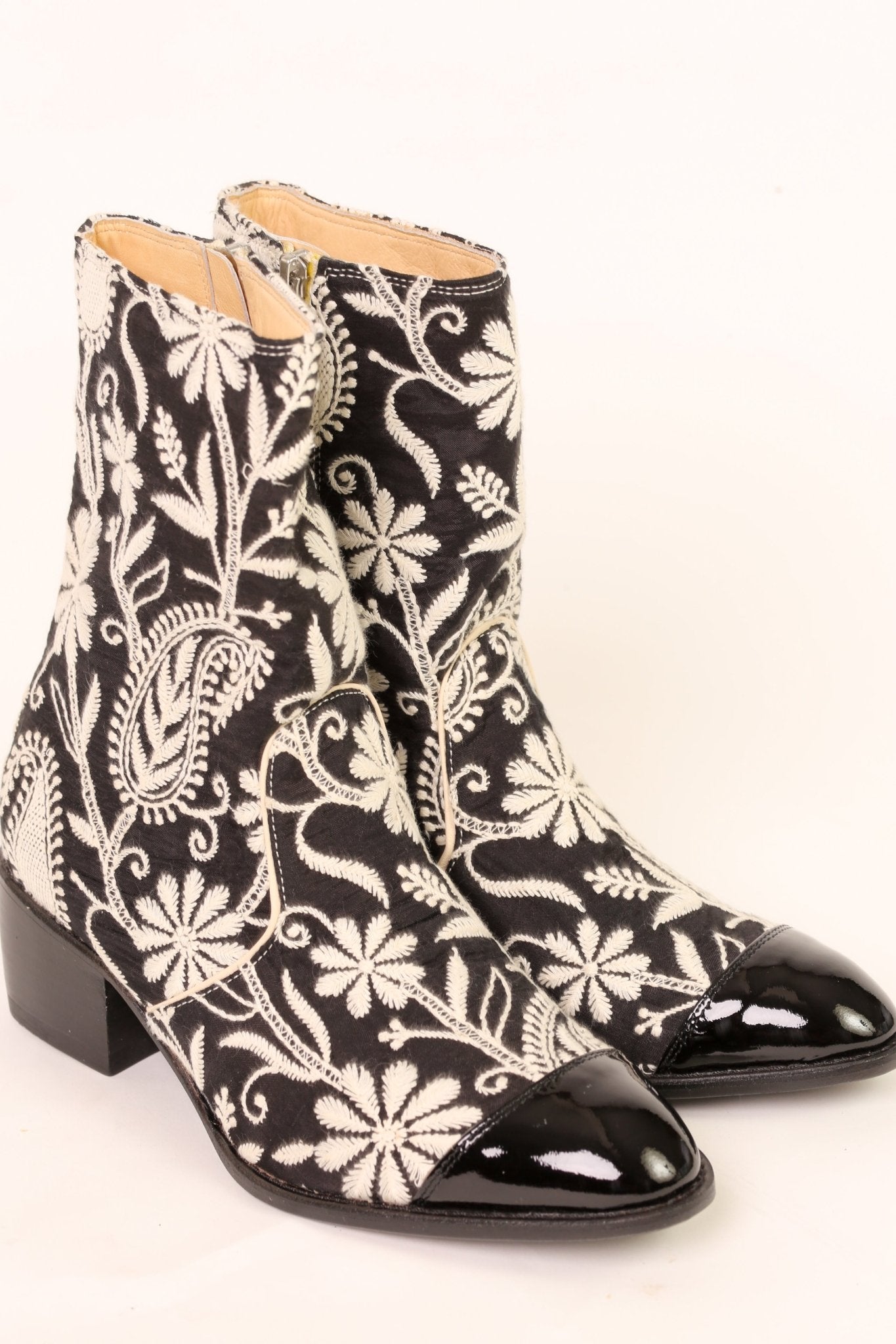 EMBROIDERED SILK PAISLEY BOOTS OWEN - BANGKOK TAILOR CLOTHING STORE - HANDMADE CLOTHING