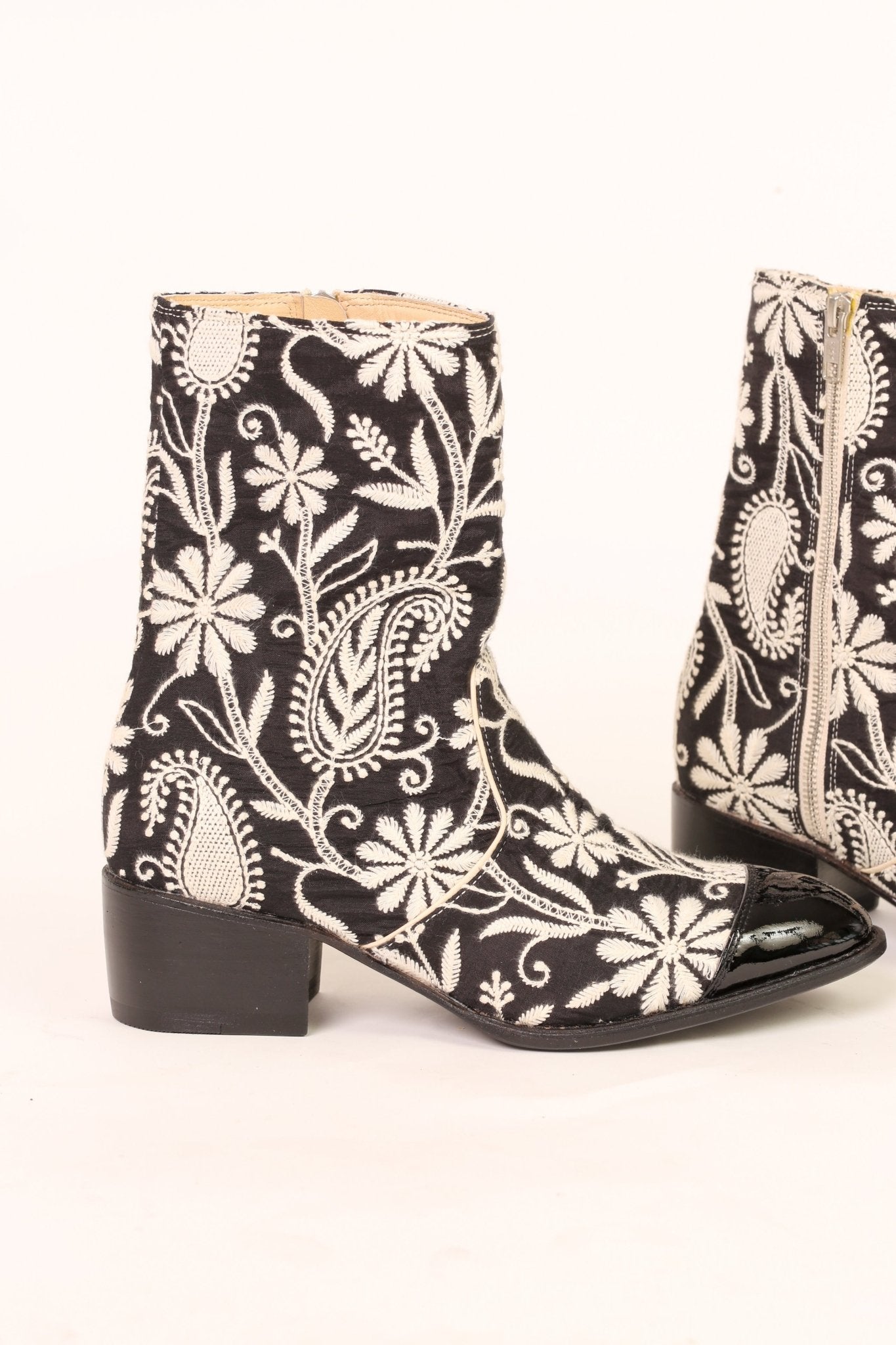 EMBROIDERED SILK PAISLEY BOOTS OWEN - BANGKOK TAILOR CLOTHING STORE - HANDMADE CLOTHING