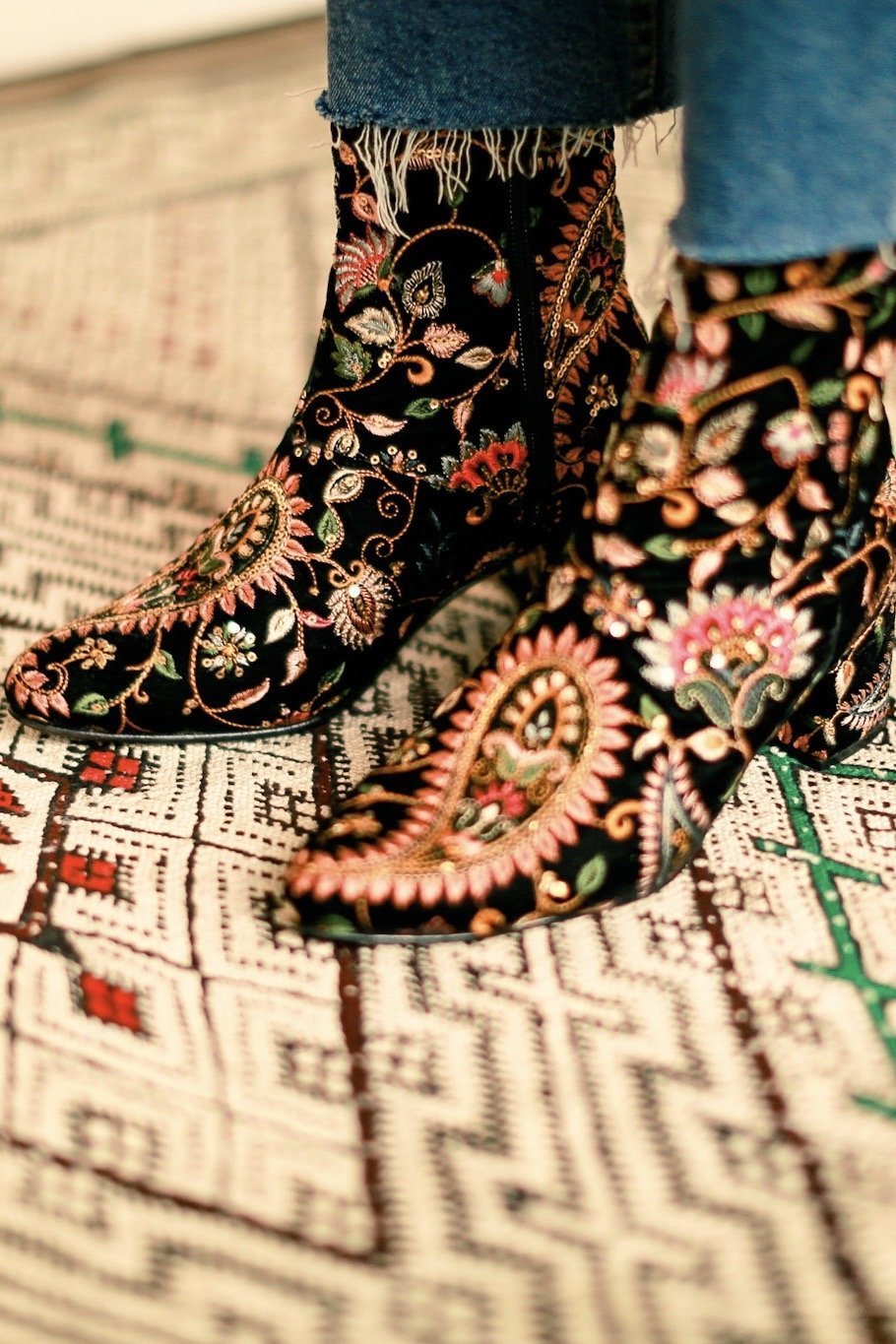 EMBROIDERED VELVET BOOTS LOU - BANGKOK TAILOR CLOTHING STORE - HANDMADE CLOTHING