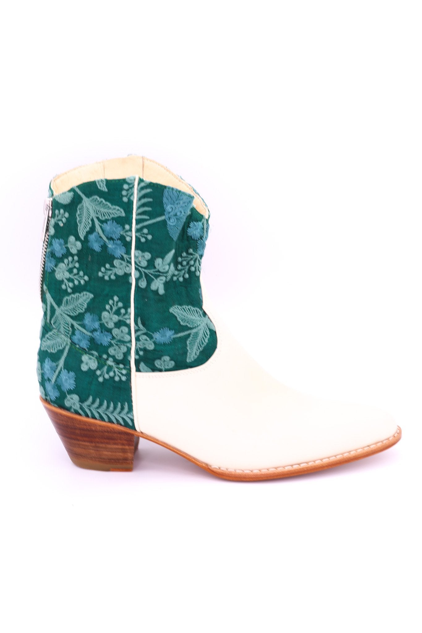 EMBROIDERED WESTERN BOOTIES PATRA - BANGKOK TAILOR CLOTHING STORE - HANDMADE CLOTHING