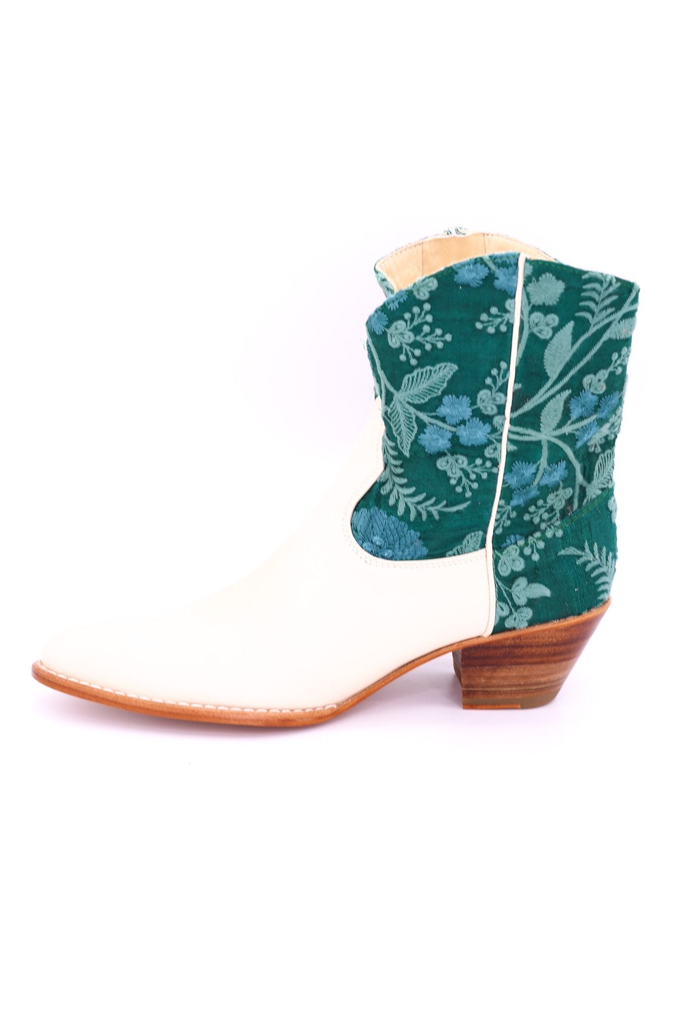 EMBROIDERED WESTERN BOOTIES PATRA - BANGKOK TAILOR CLOTHING STORE - HANDMADE CLOTHING