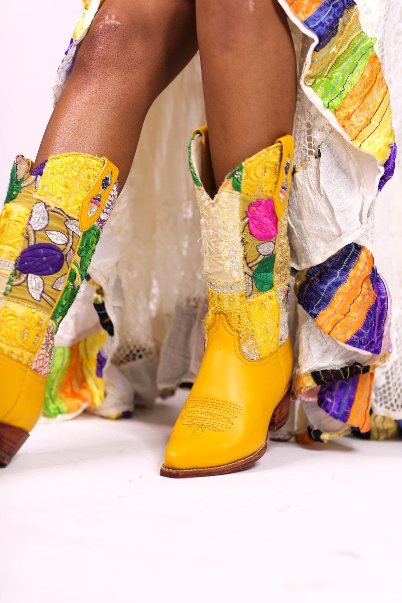 EMBROIDERED WESTERN BOOTS MARLA YELLOW - BANGKOK TAILOR CLOTHING STORE - HANDMADE CLOTHING