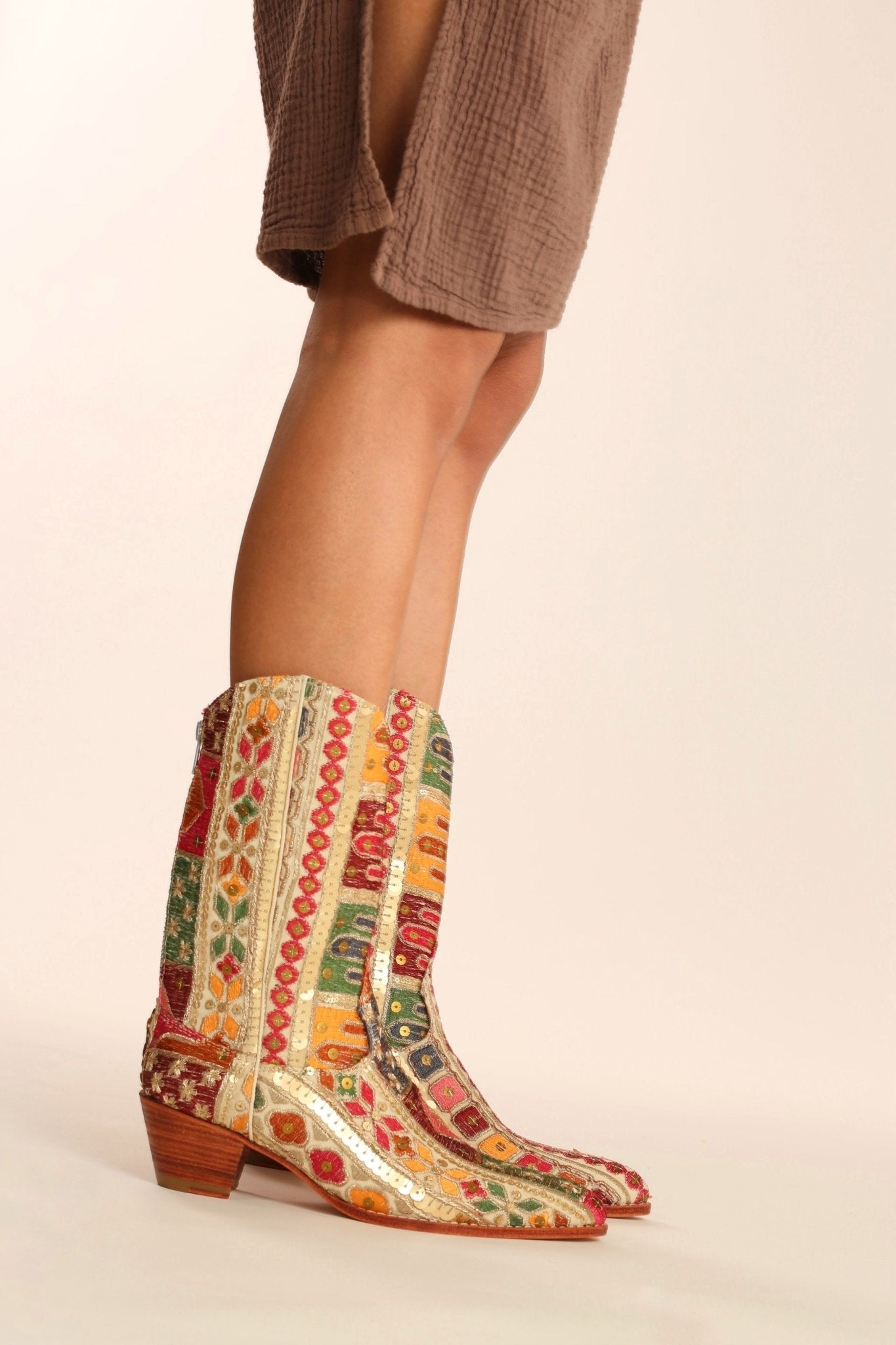 EMBROIDERED WESTERN BOOTS SILK LAFATA - BANGKOK TAILOR CLOTHING STORE - HANDMADE CLOTHING