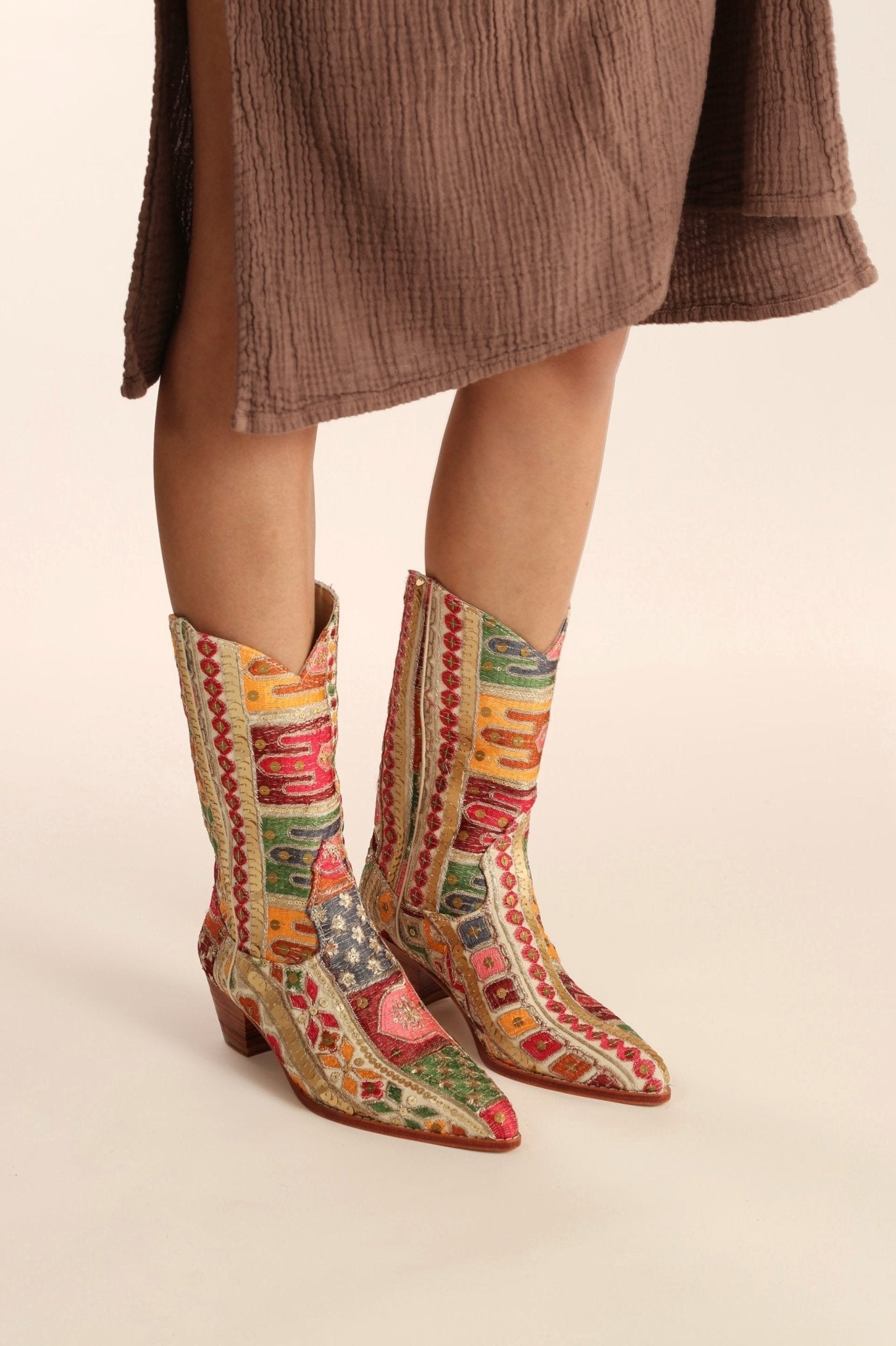 EMBROIDERED WESTERN BOOTS SILK LAFATA - BANGKOK TAILOR CLOTHING STORE - HANDMADE CLOTHING