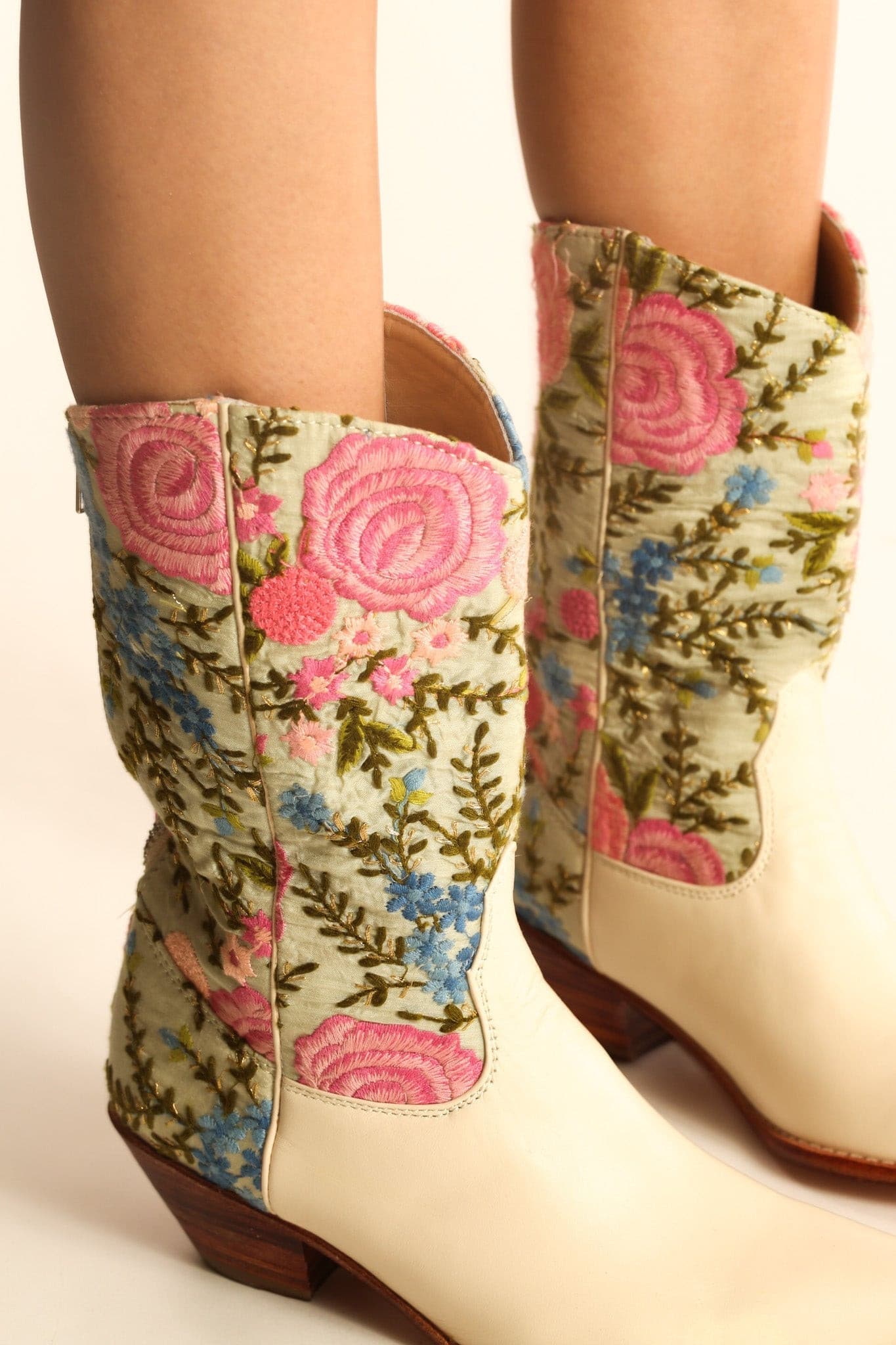 EMBROIDERED WESTERN FABRIC BOOTS WANISA - BANGKOK TAILOR CLOTHING STORE - HANDMADE CLOTHING