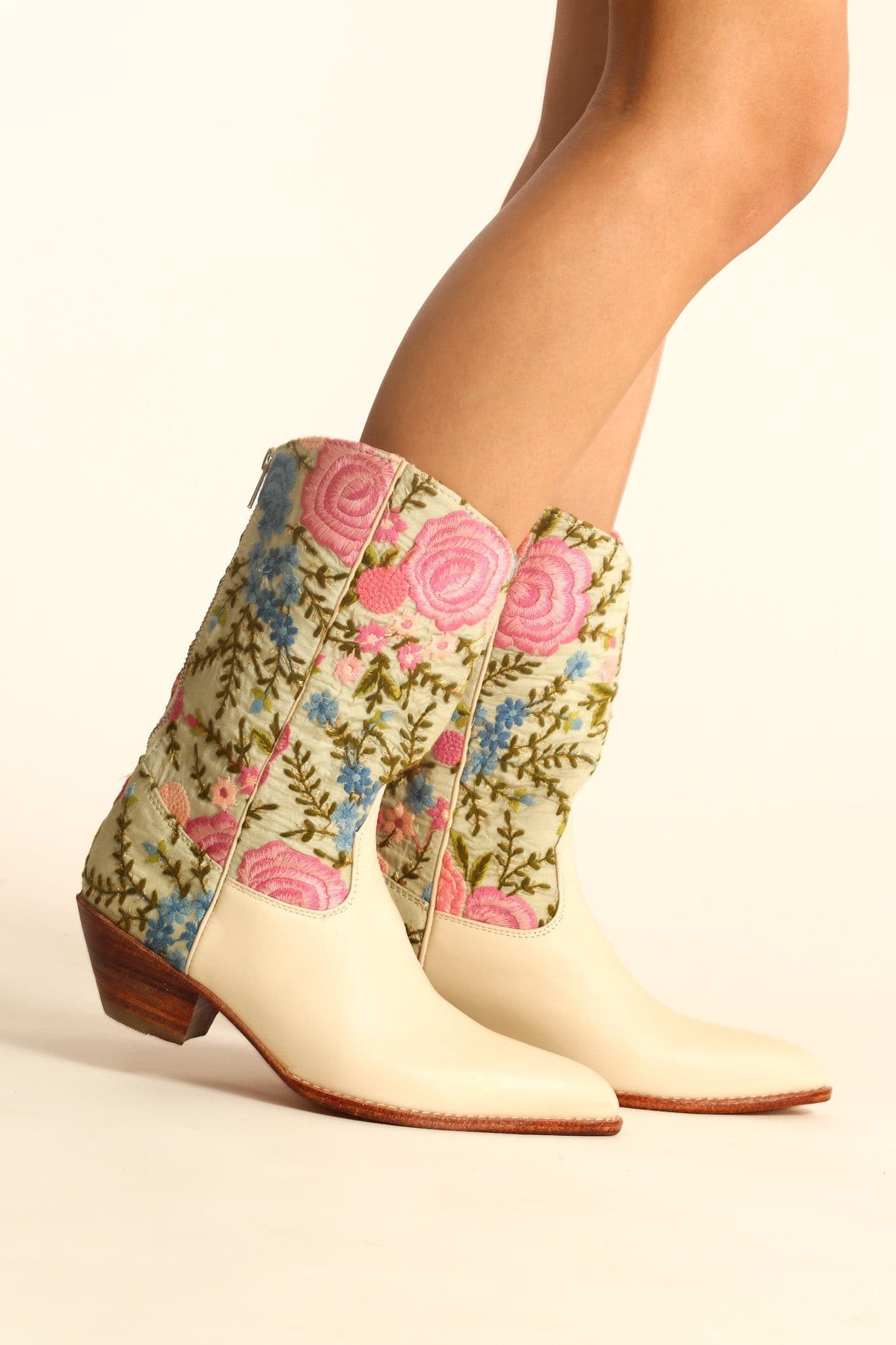 EMBROIDERED WESTERN FABRIC BOOTS WANISA - BANGKOK TAILOR CLOTHING STORE - HANDMADE CLOTHING