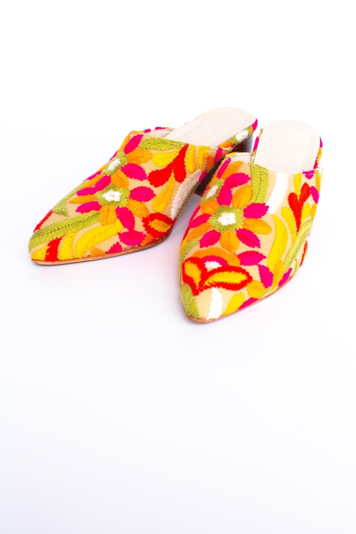 FLOWER EMBROIDERED MULES ELLIE - BANGKOK TAILOR CLOTHING STORE - HANDMADE CLOTHING