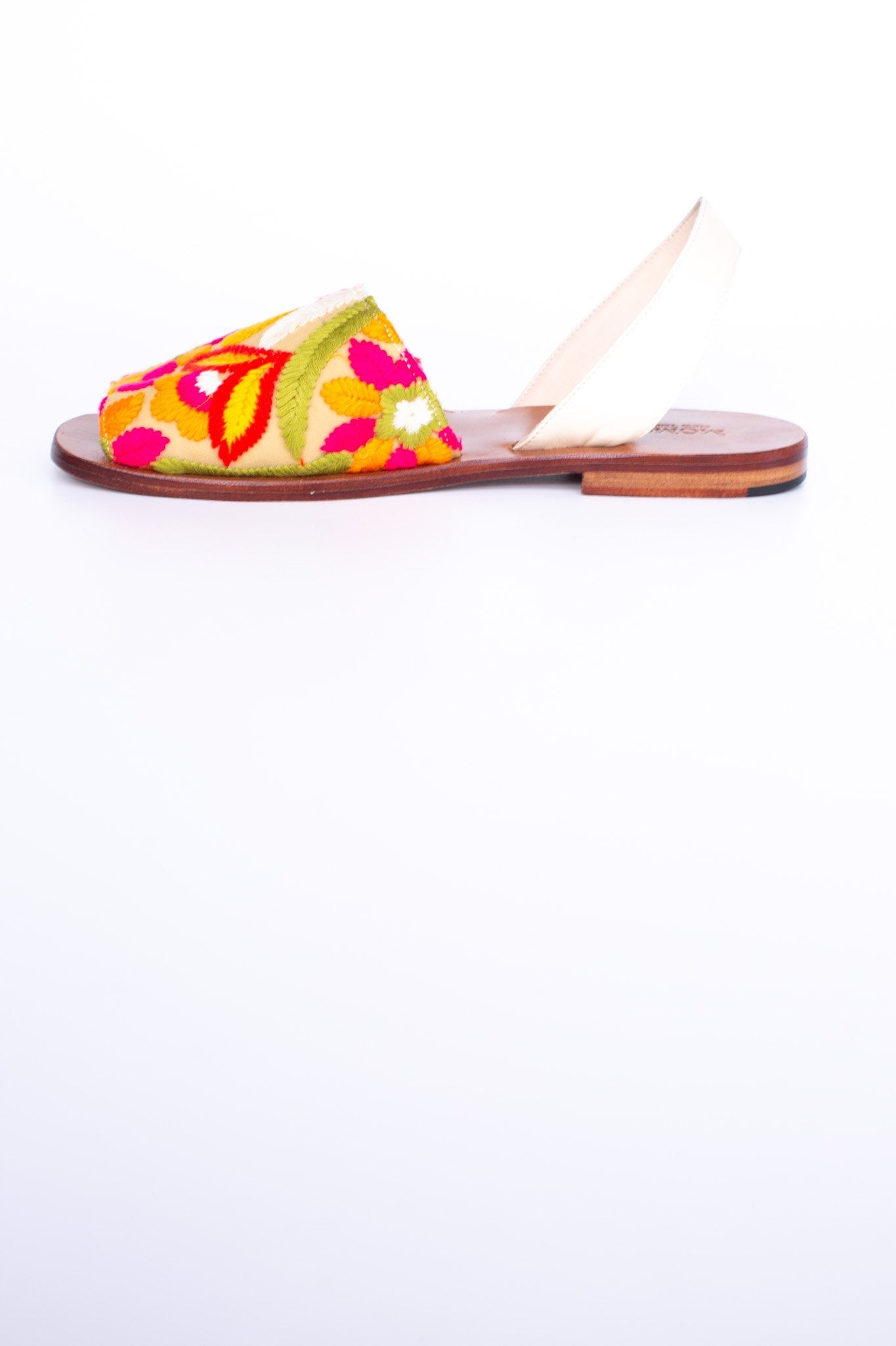 FLOWER EMBROIDERED SANDALS DESSA - BANGKOK TAILOR CLOTHING STORE - HANDMADE CLOTHING