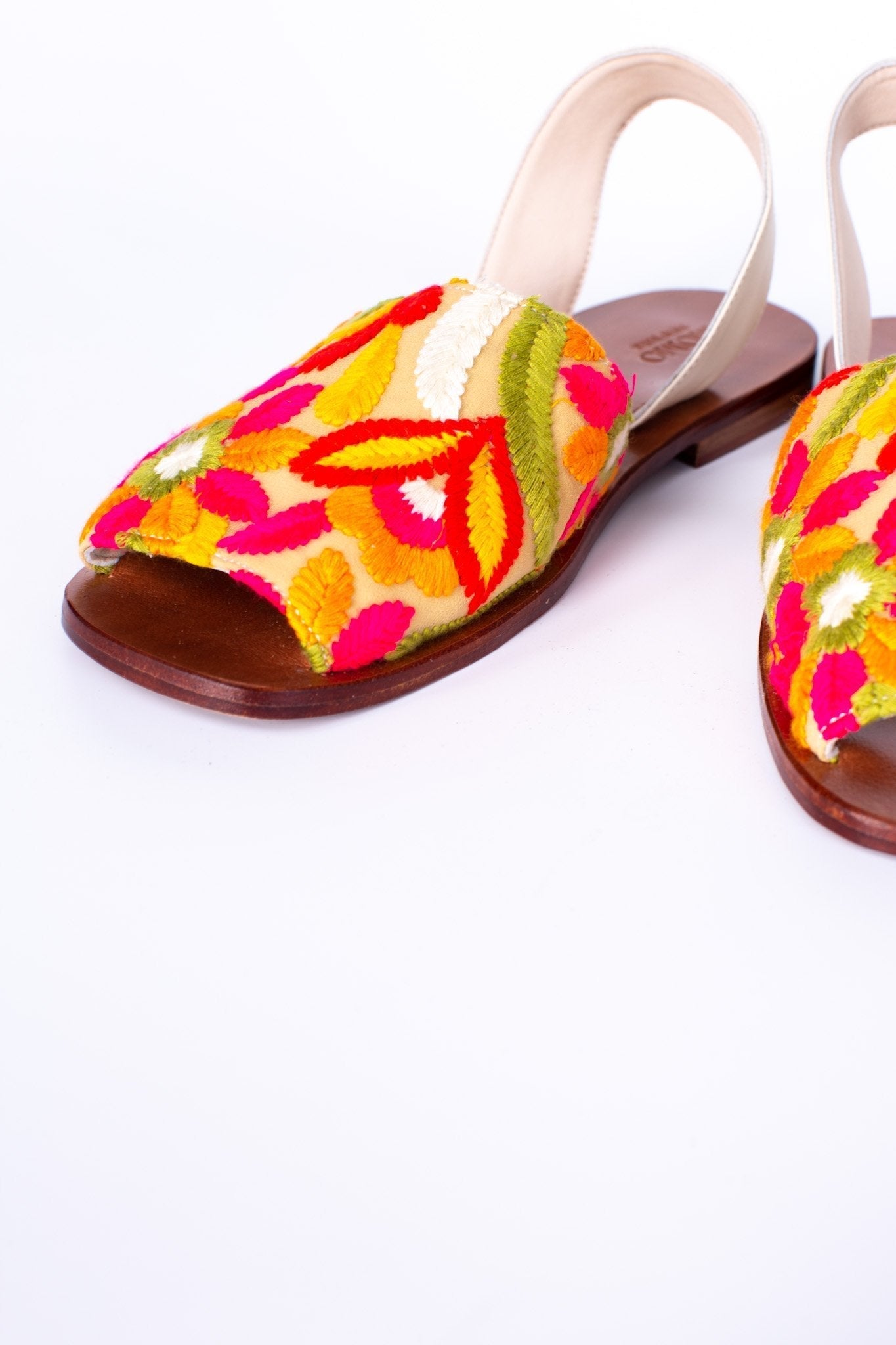 FLOWER EMBROIDERED SANDALS DESSA - BANGKOK TAILOR CLOTHING STORE - HANDMADE CLOTHING