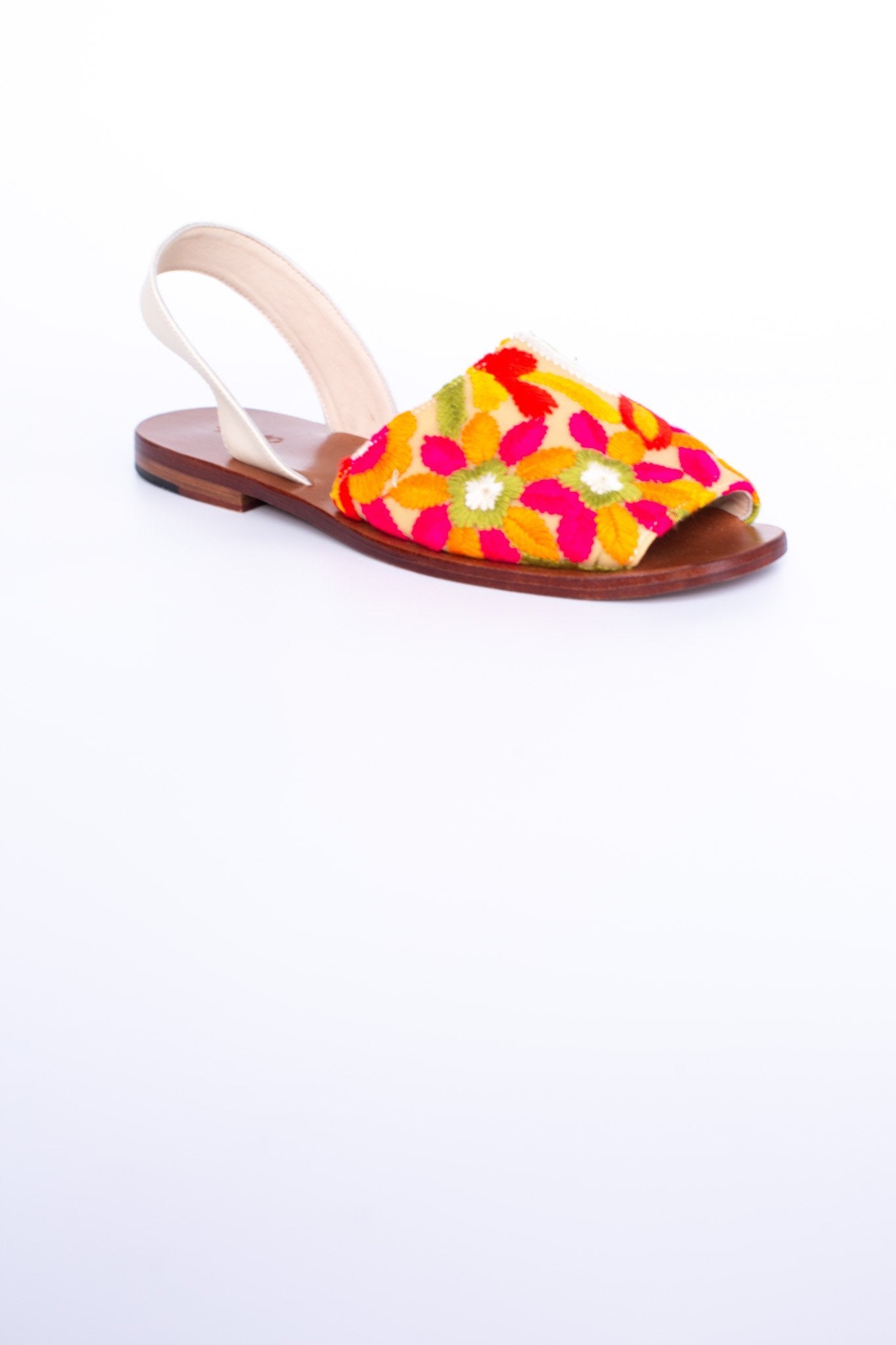 FLOWER EMBROIDERED SANDALS DESSA - BANGKOK TAILOR CLOTHING STORE - HANDMADE CLOTHING