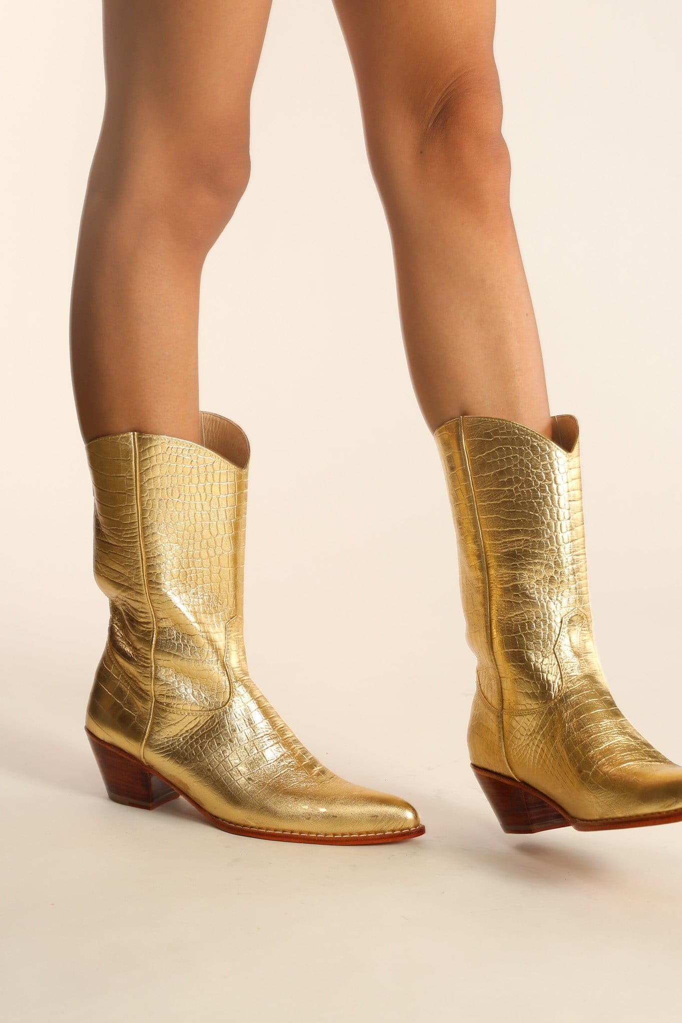 GOLDEN LEATHER WESTERN BOOTS SALA - BANGKOK TAILOR CLOTHING STORE - HANDMADE CLOTHING