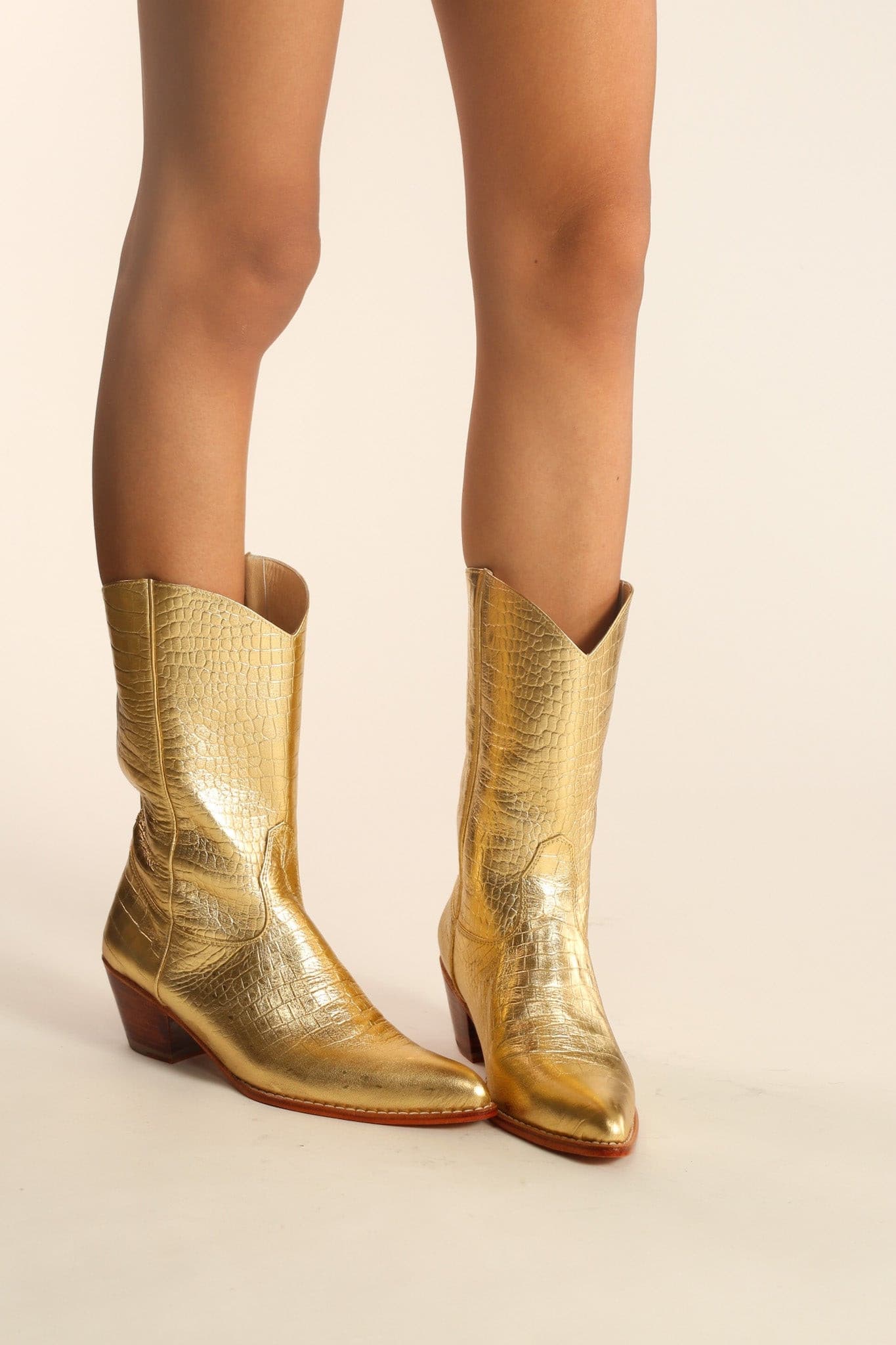 GOLDEN LEATHER WESTERN BOOTS SALA - BANGKOK TAILOR CLOTHING STORE - HANDMADE CLOTHING