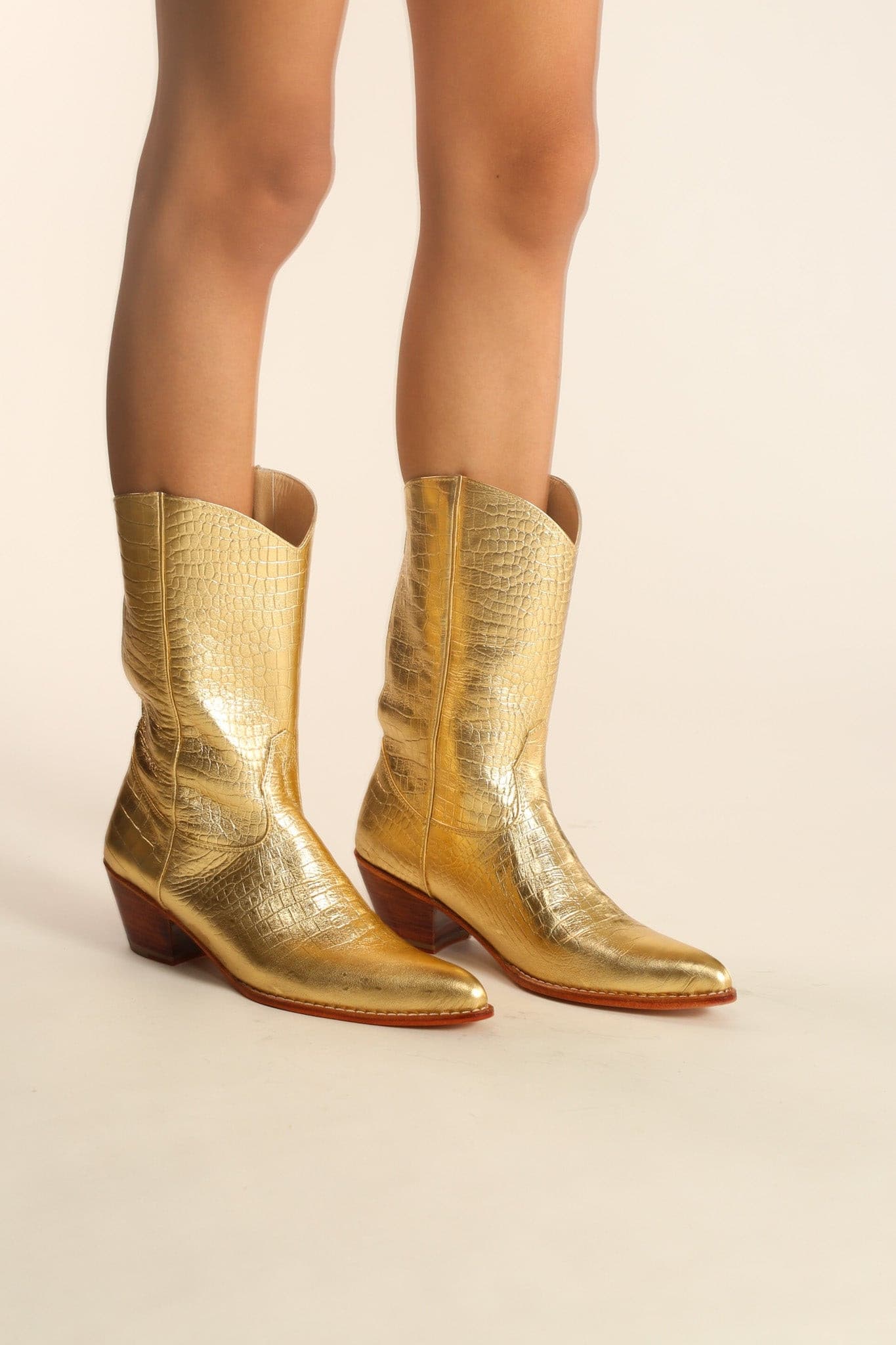 GOLDEN LEATHER WESTERN BOOTS SALA - BANGKOK TAILOR CLOTHING STORE - HANDMADE CLOTHING