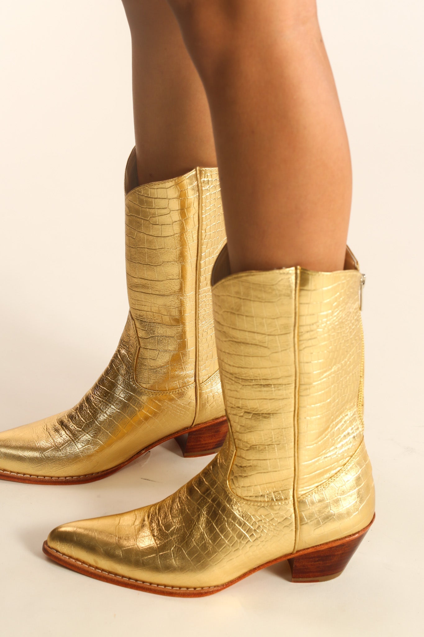 GOLDEN LEATHER WESTERN BOOTS SALA - BANGKOK TAILOR CLOTHING STORE - HANDMADE CLOTHING