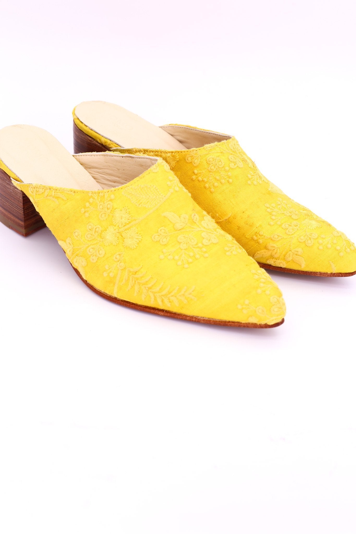 HEELED MULES EMBROIDERED X ANTHROPOLOGIE - BANGKOK TAILOR CLOTHING STORE - HANDMADE CLOTHING