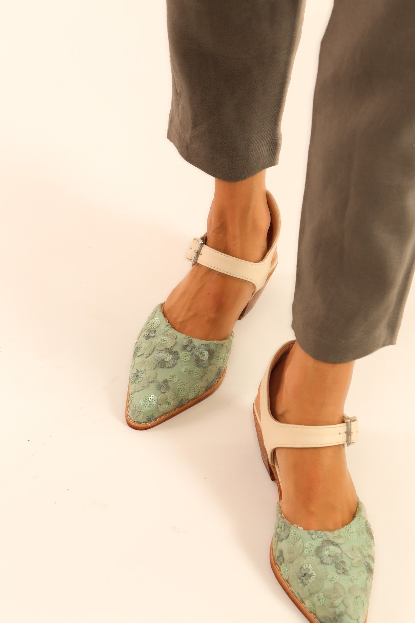 HEELED WESTERN SANDALS EVIN - BANGKOK TAILOR CLOTHING STORE - HANDMADE CLOTHING