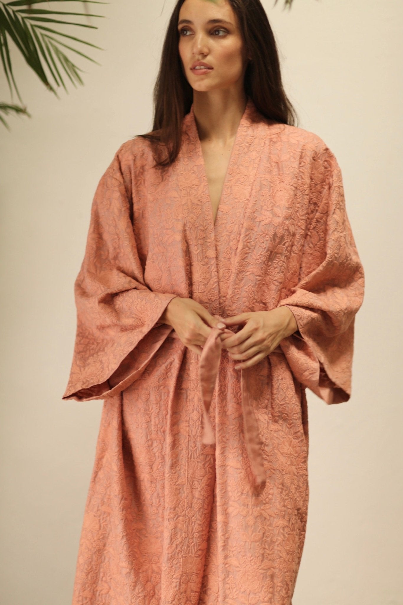 HERA PEACH PINK TUSSER SILK FLOWER KIMONO - BANGKOK TAILOR CLOTHING STORE - HANDMADE CLOTHING