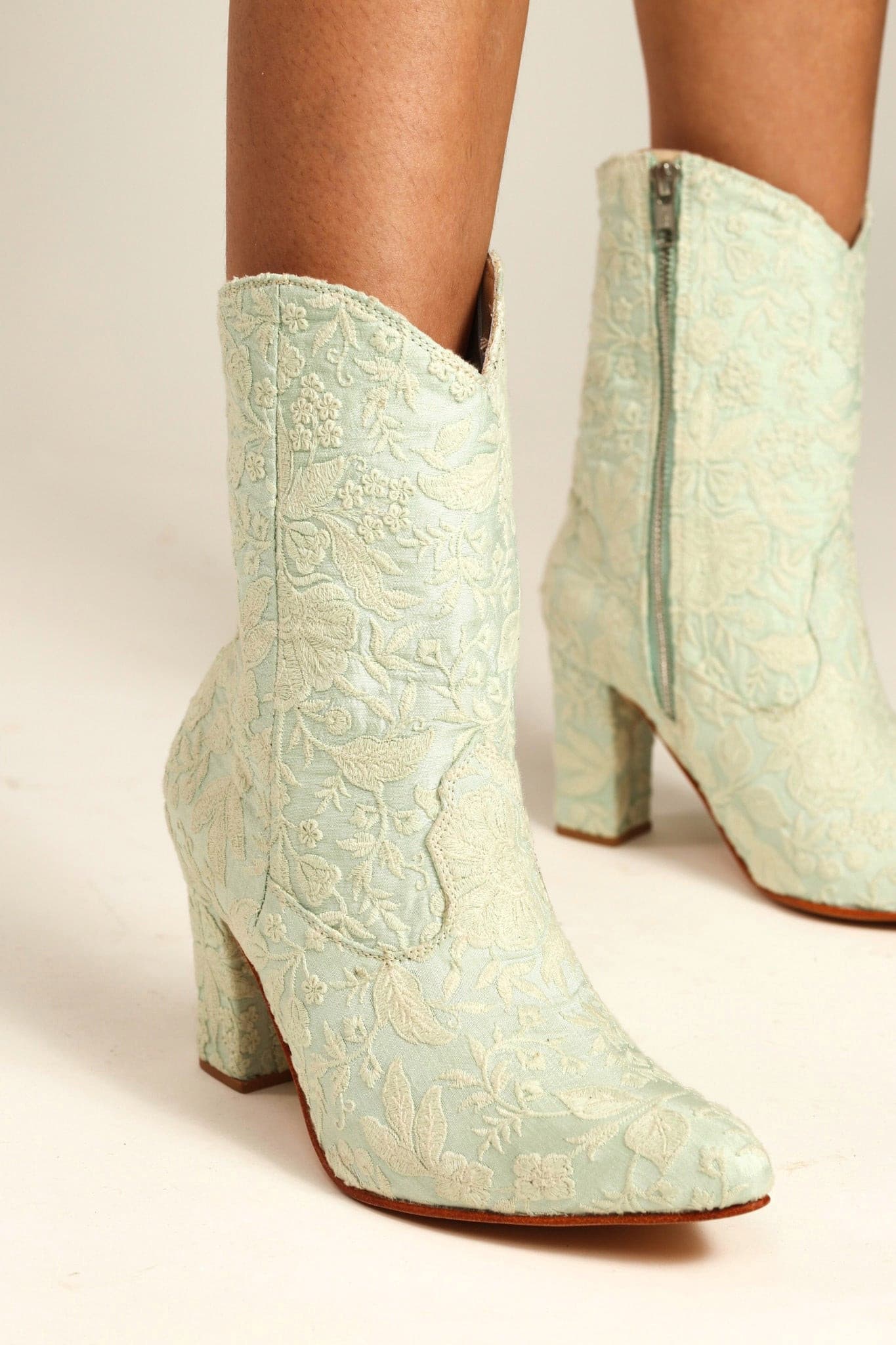 HIGH HEEL BOOTS MEGHNA - BANGKOK TAILOR CLOTHING STORE - HANDMADE CLOTHING