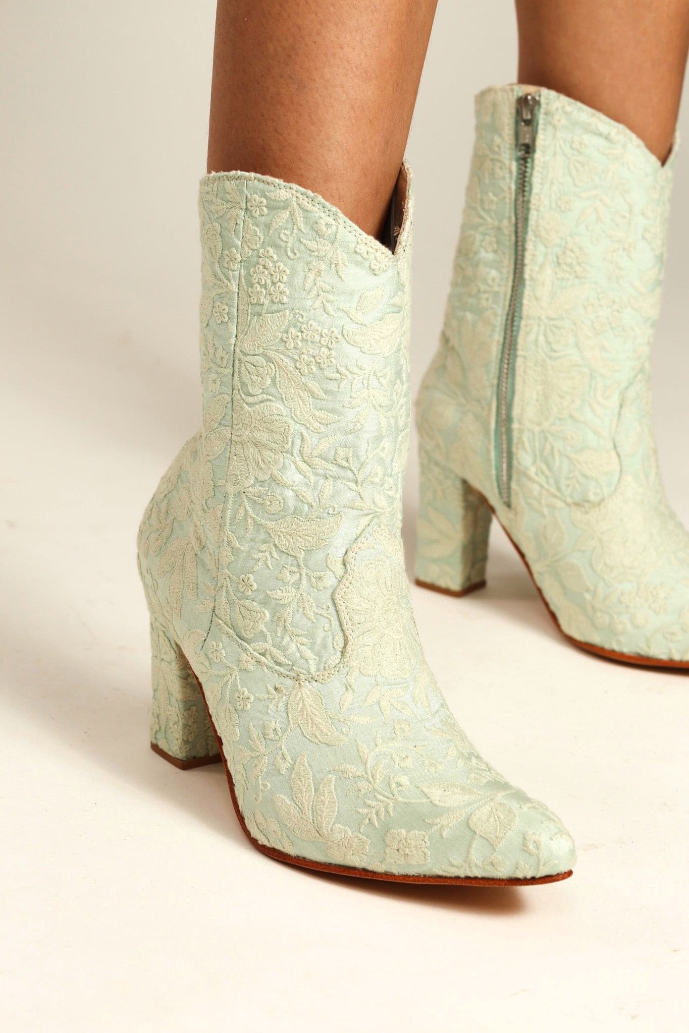 HIGH HEEL BOOTS MEGHNA - BANGKOK TAILOR CLOTHING STORE - HANDMADE CLOTHING