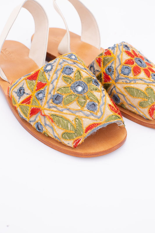 INDIAN EMBROIDERED LEATHER SANDALS DESSA - BANGKOK TAILOR CLOTHING STORE - HANDMADE CLOTHING