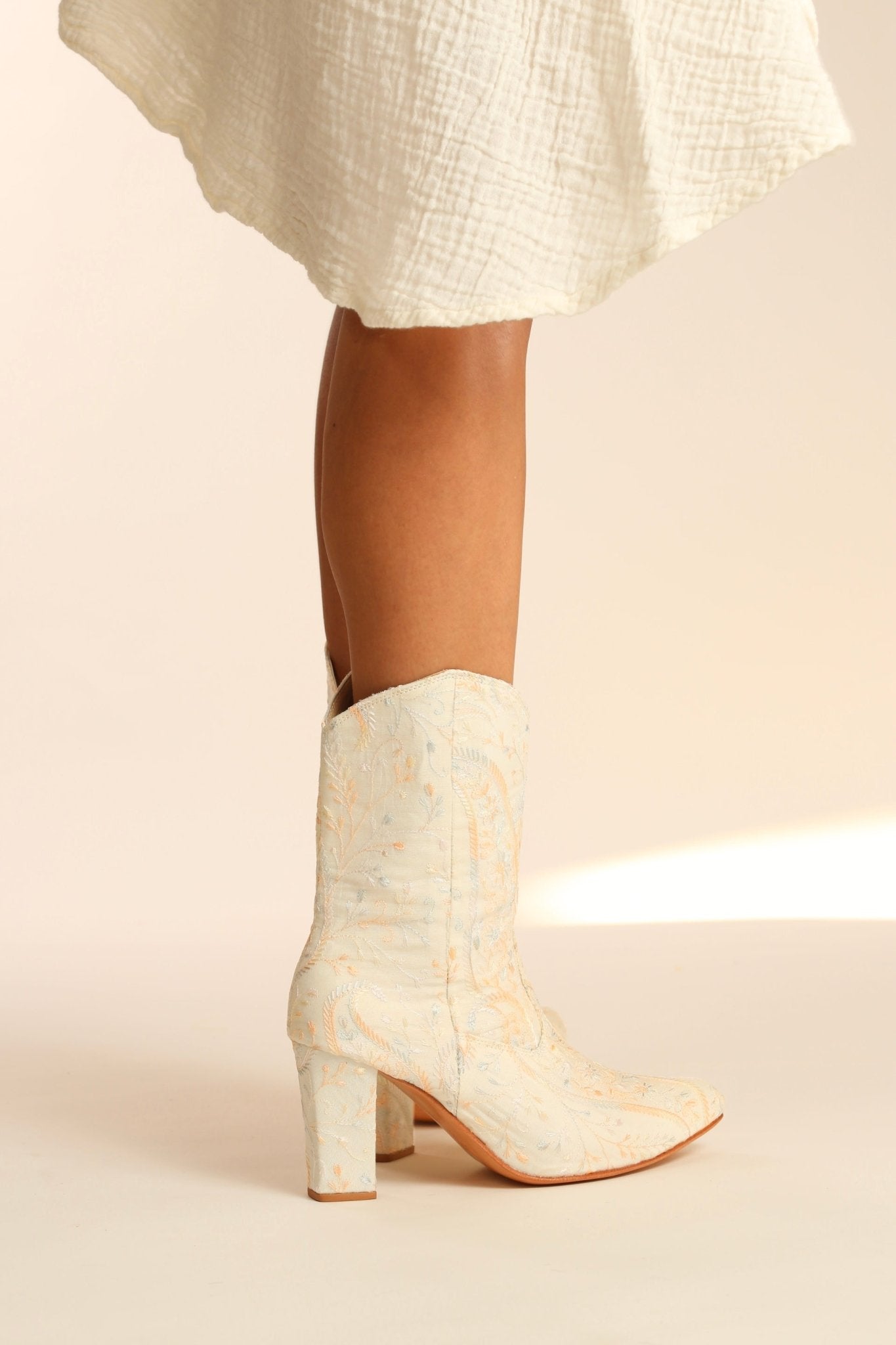 IVORY EMBROIDERED HIGH HEEL BOOTS SABINA - BANGKOK TAILOR CLOTHING STORE - HANDMADE CLOTHING