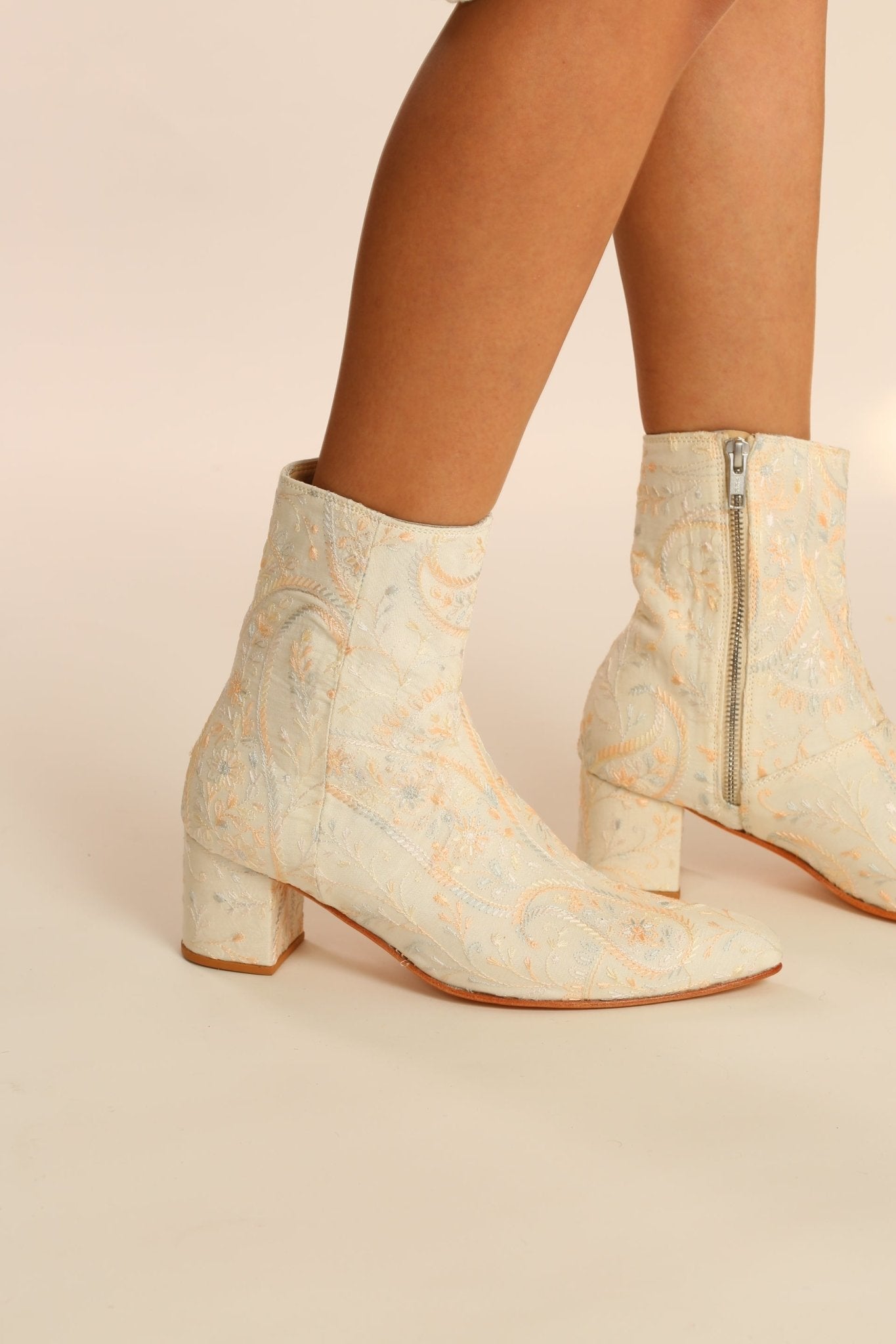 IVORY SILK EMBROIDERED WEDDING BOOTS GOLDEN - BANGKOK TAILOR CLOTHING STORE - HANDMADE CLOTHING