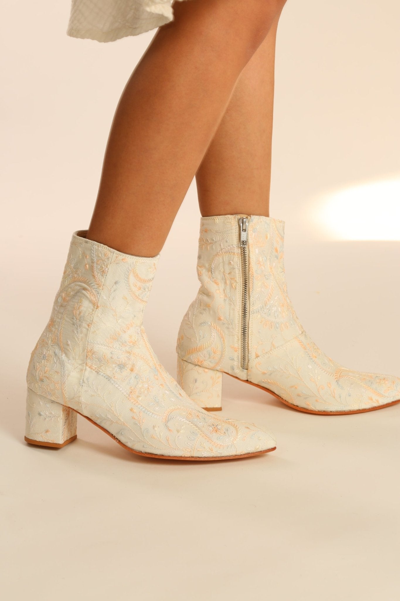 IVORY SILK EMBROIDERED WEDDING BOOTS GOLDEN - BANGKOK TAILOR CLOTHING STORE - HANDMADE CLOTHING