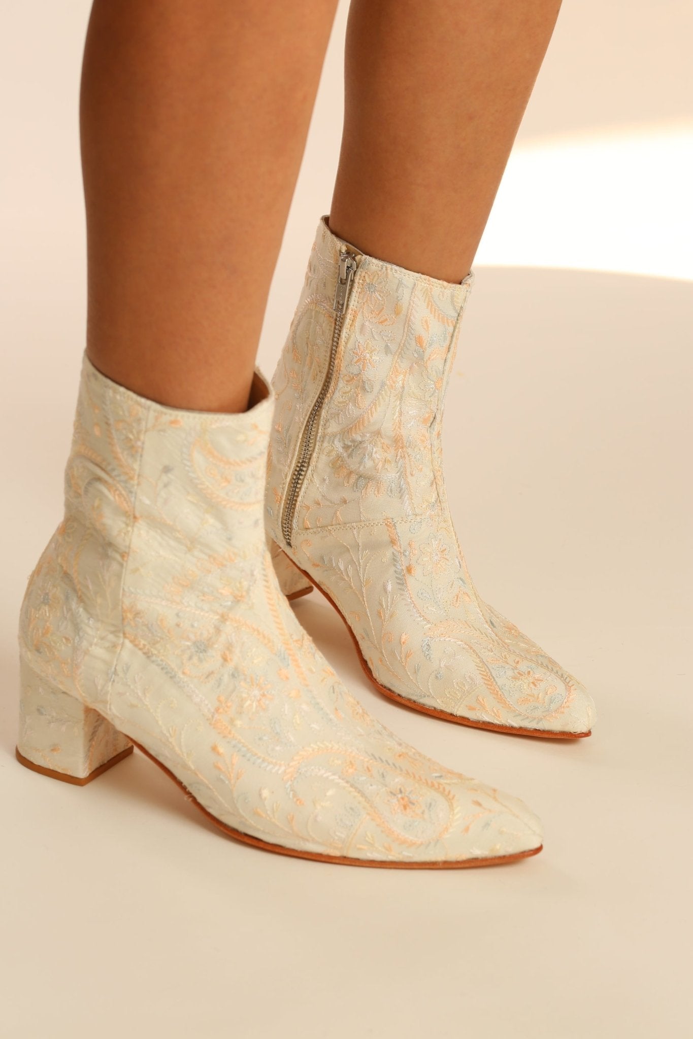 IVORY SILK EMBROIDERED WEDDING BOOTS GOLDEN - BANGKOK TAILOR CLOTHING STORE - HANDMADE CLOTHING