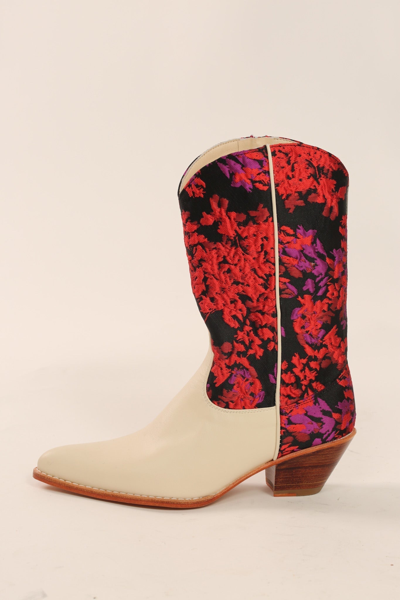 JACQUARD WESTERN BOOTS ARINA - BANGKOK TAILOR CLOTHING STORE - HANDMADE CLOTHING