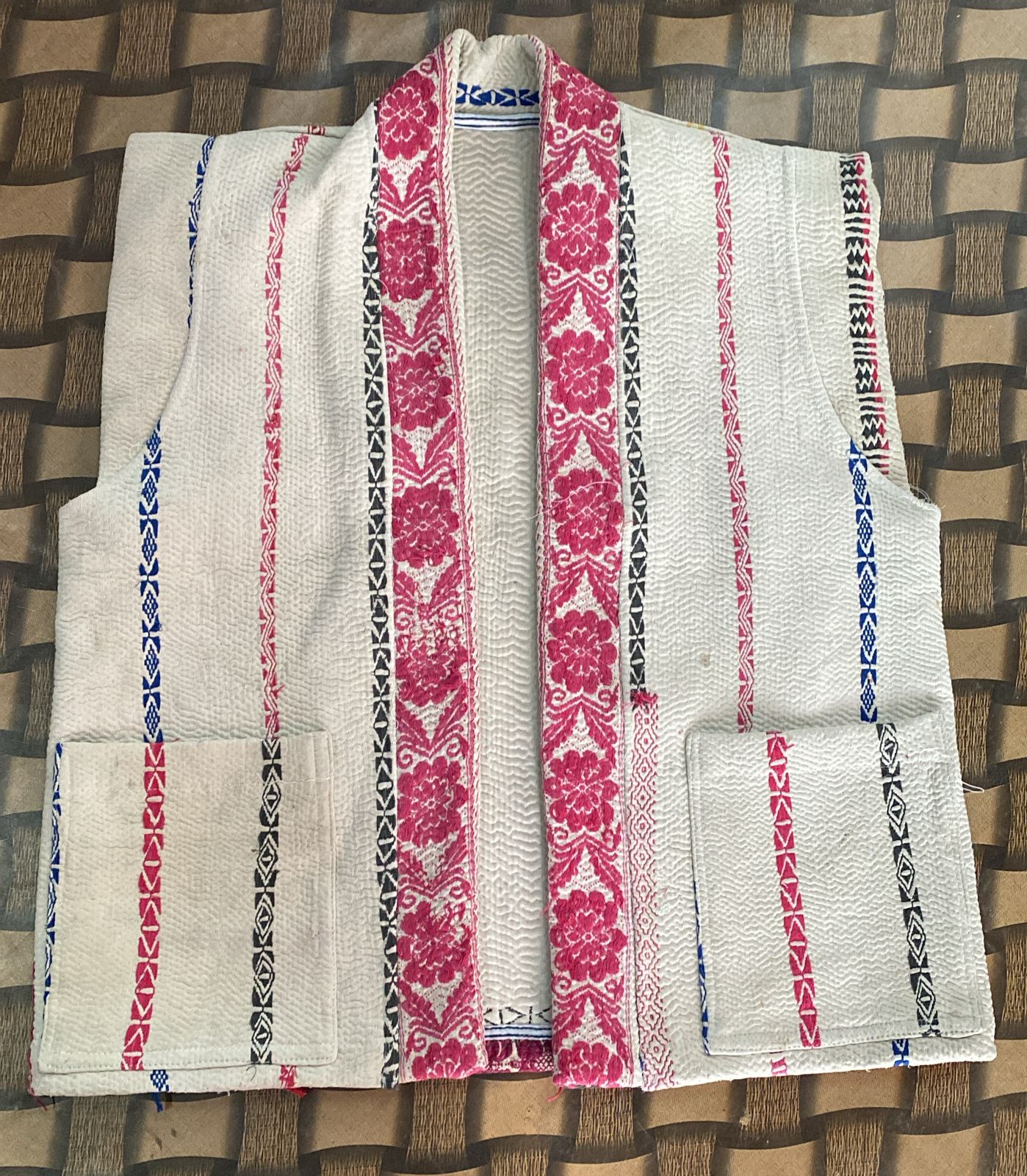 KANTHA QUILT VEST AMIRA - BANGKOK TAILOR CLOTHING STORE - HANDMADE CLOTHING