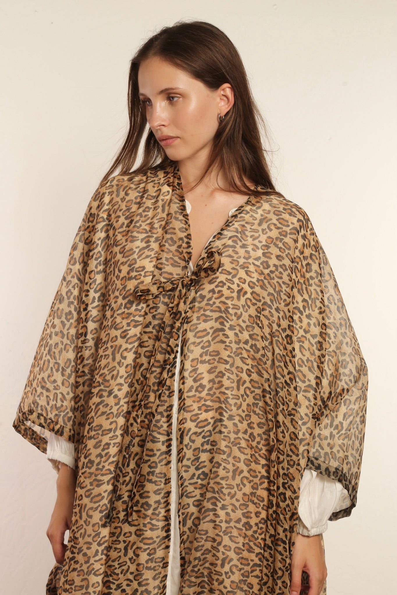 LEOPARD CHEETAH QUEEN ANIMLA PRINT KIMONO - BANGKOK TAILOR CLOTHING STORE - HANDMADE CLOTHING