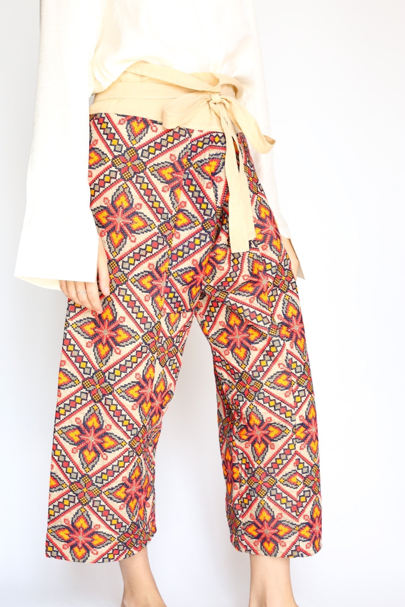 NEEDLEWORK FISHERMAN CROP WRAP PANTS - BANGKOK TAILOR CLOTHING STORE - HANDMADE CLOTHING