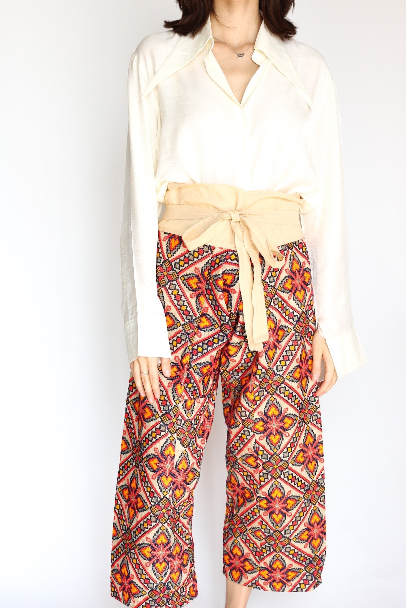 NEEDLEWORK FISHERMAN CROP WRAP PANTS - BANGKOK TAILOR CLOTHING STORE - HANDMADE CLOTHING