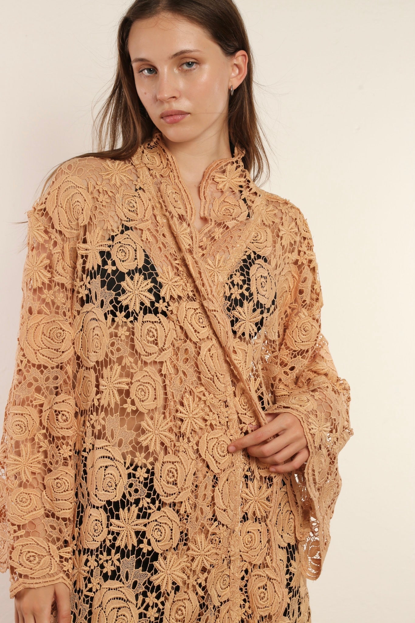 NUDE PINK COTTON LACE KIMONO INGE - BANGKOK TAILOR CLOTHING STORE - HANDMADE CLOTHING