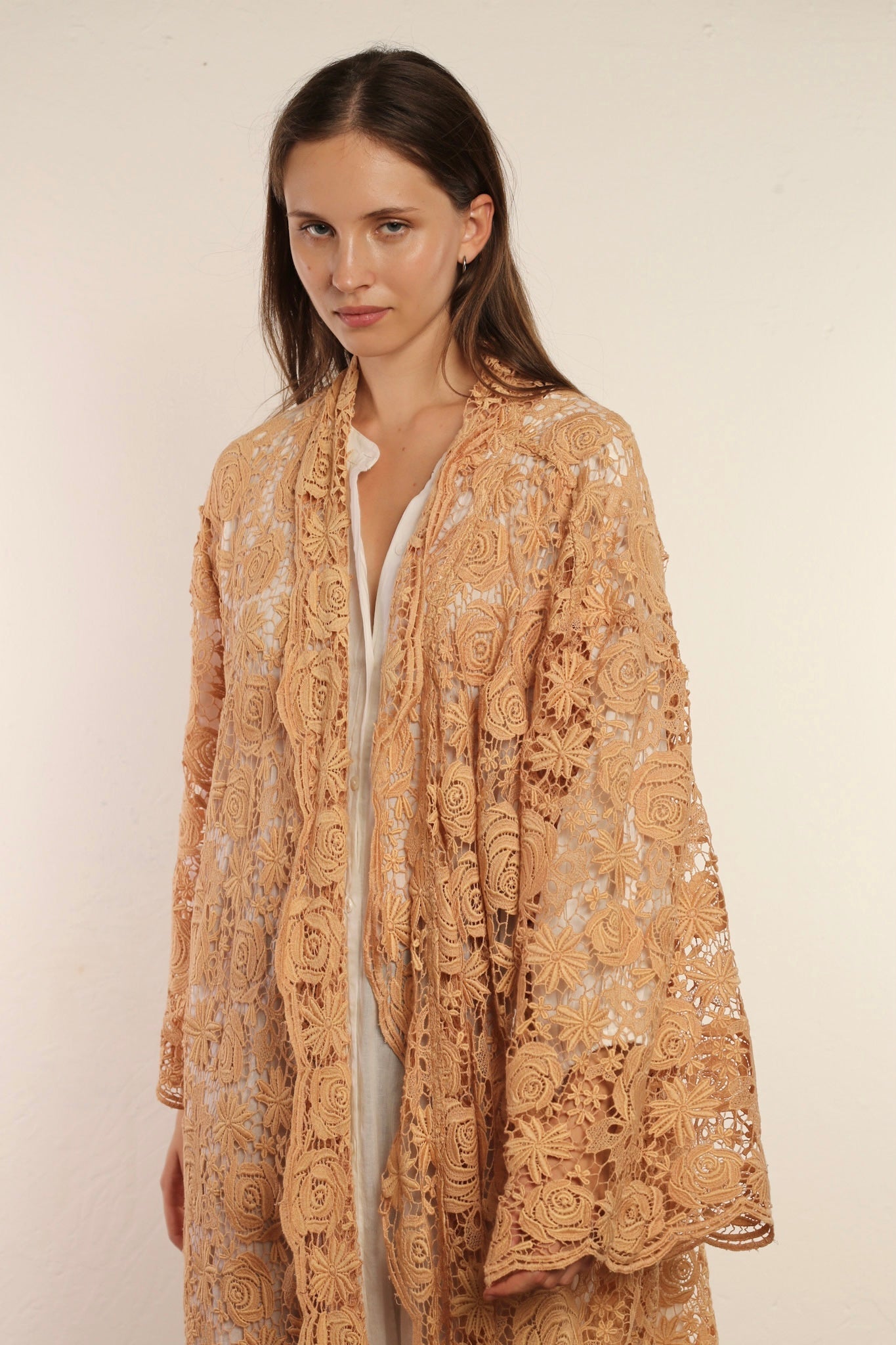 NUDE PINK COTTON LACE KIMONO INGE - BANGKOK TAILOR CLOTHING STORE - HANDMADE CLOTHING