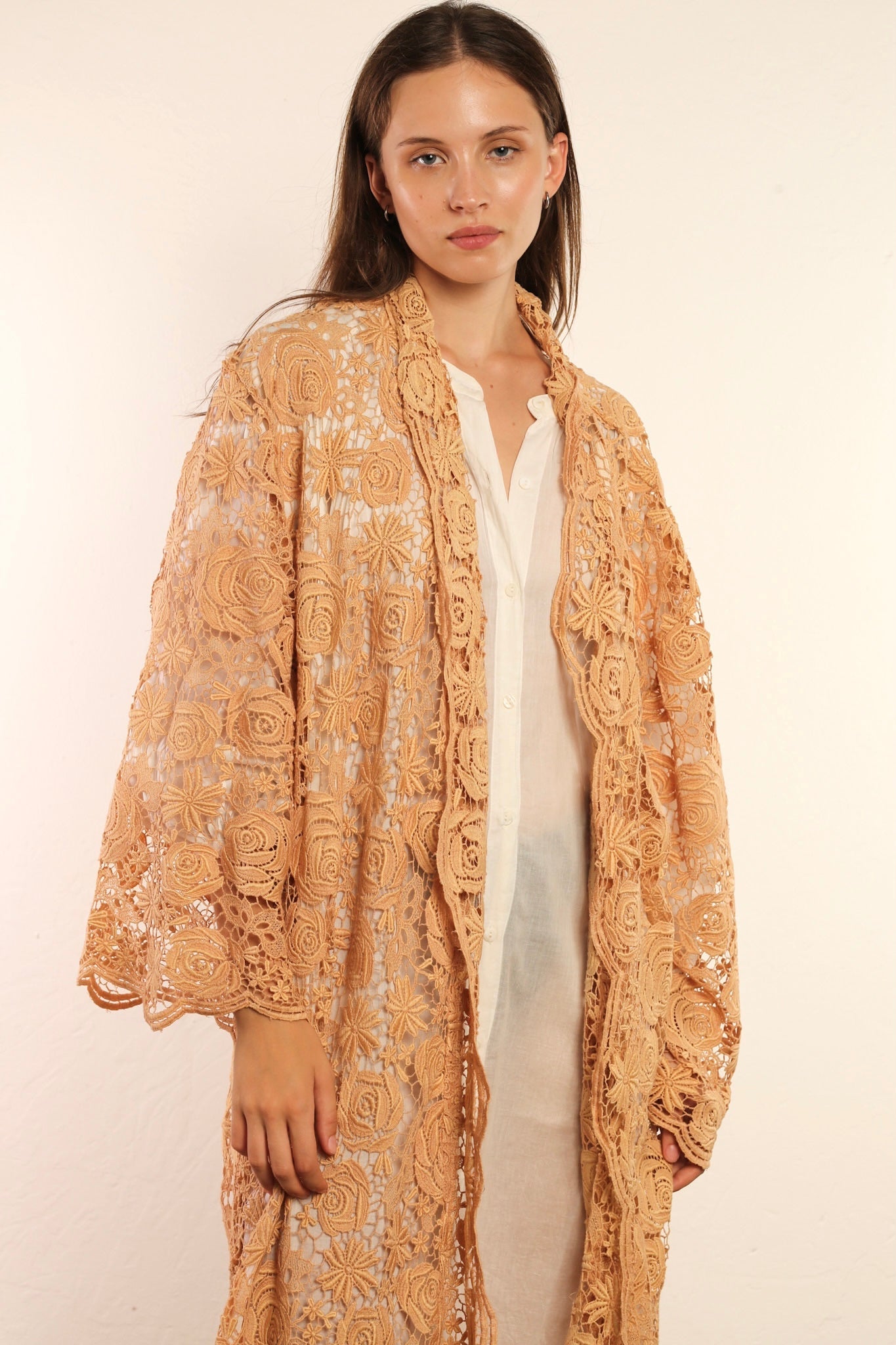 NUDE PINK COTTON LACE KIMONO INGE - BANGKOK TAILOR CLOTHING STORE - HANDMADE CLOTHING