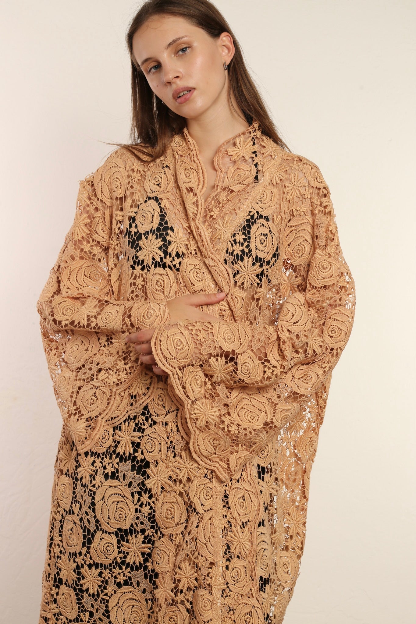 NUDE PINK COTTON LACE KIMONO INGE - BANGKOK TAILOR CLOTHING STORE - HANDMADE CLOTHING