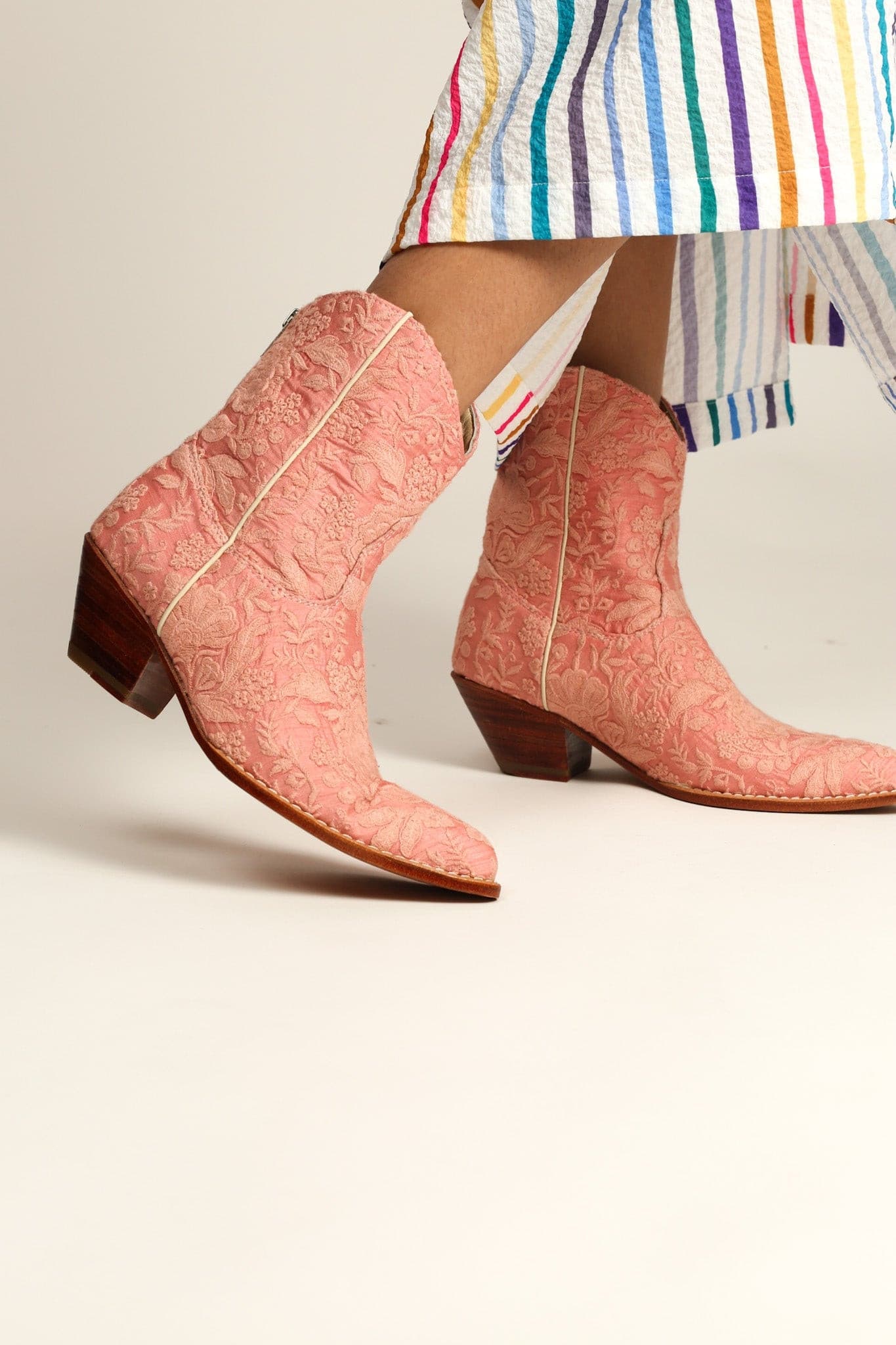 PEACH EMBROIDERED BOOTS TRIBECA - BANGKOK TAILOR CLOTHING STORE - HANDMADE CLOTHING