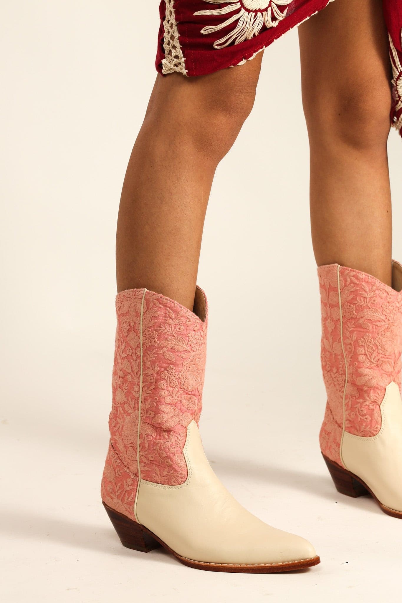 PINK CREAM WESTERN BOOTS LOERI - BANGKOK TAILOR CLOTHING STORE - HANDMADE CLOTHING