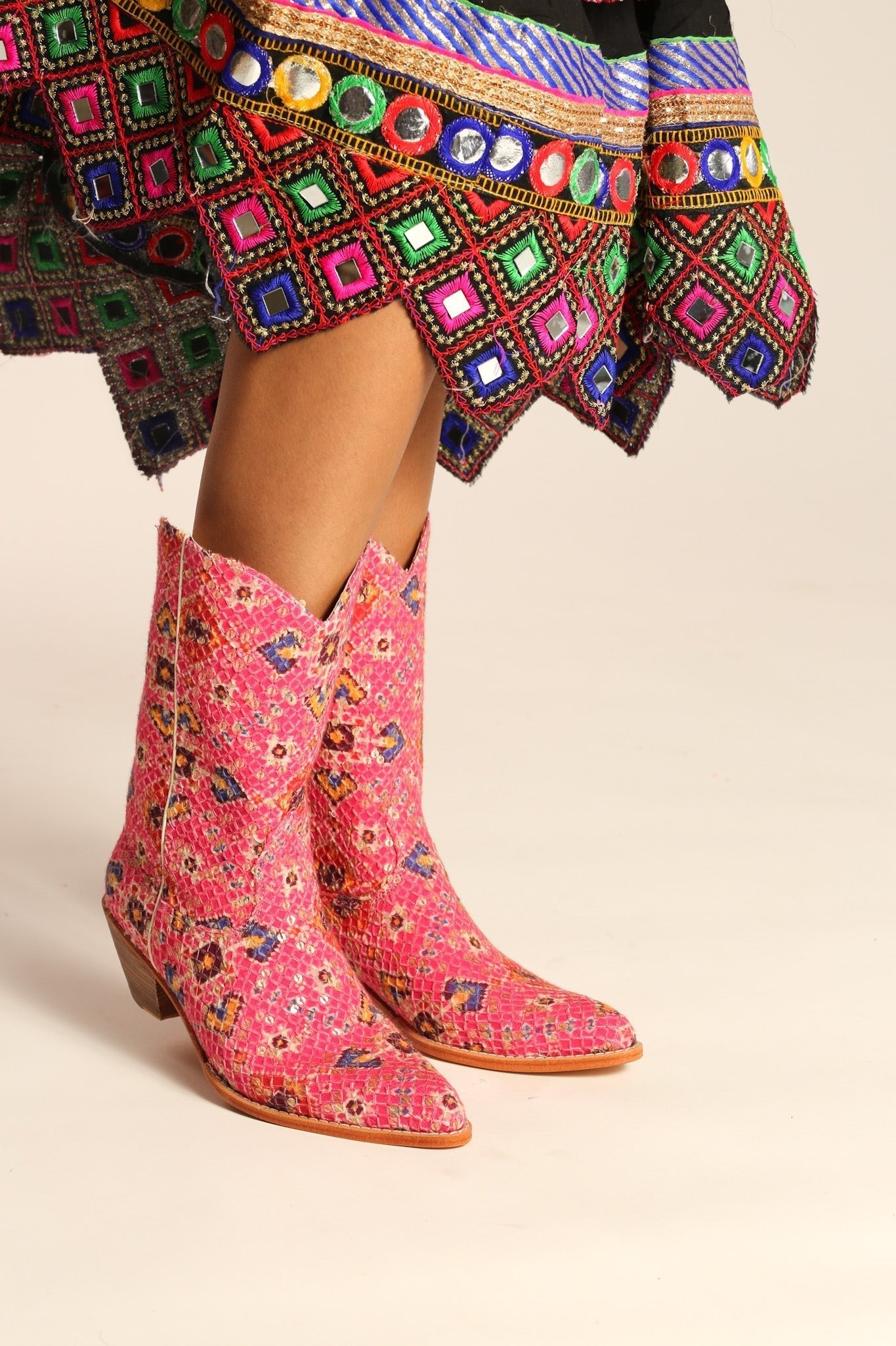 PINK WESTERN BOOTS BAJA - BANGKOK TAILOR CLOTHING STORE - HANDMADE CLOTHING