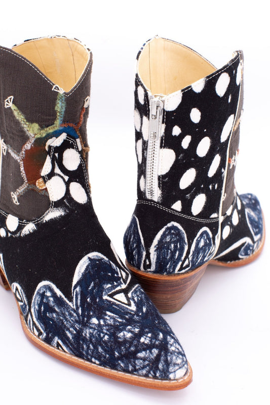 PRINTED EMBROIDERED BOOTS TASANKA - BANGKOK TAILOR CLOTHING STORE - HANDMADE CLOTHING