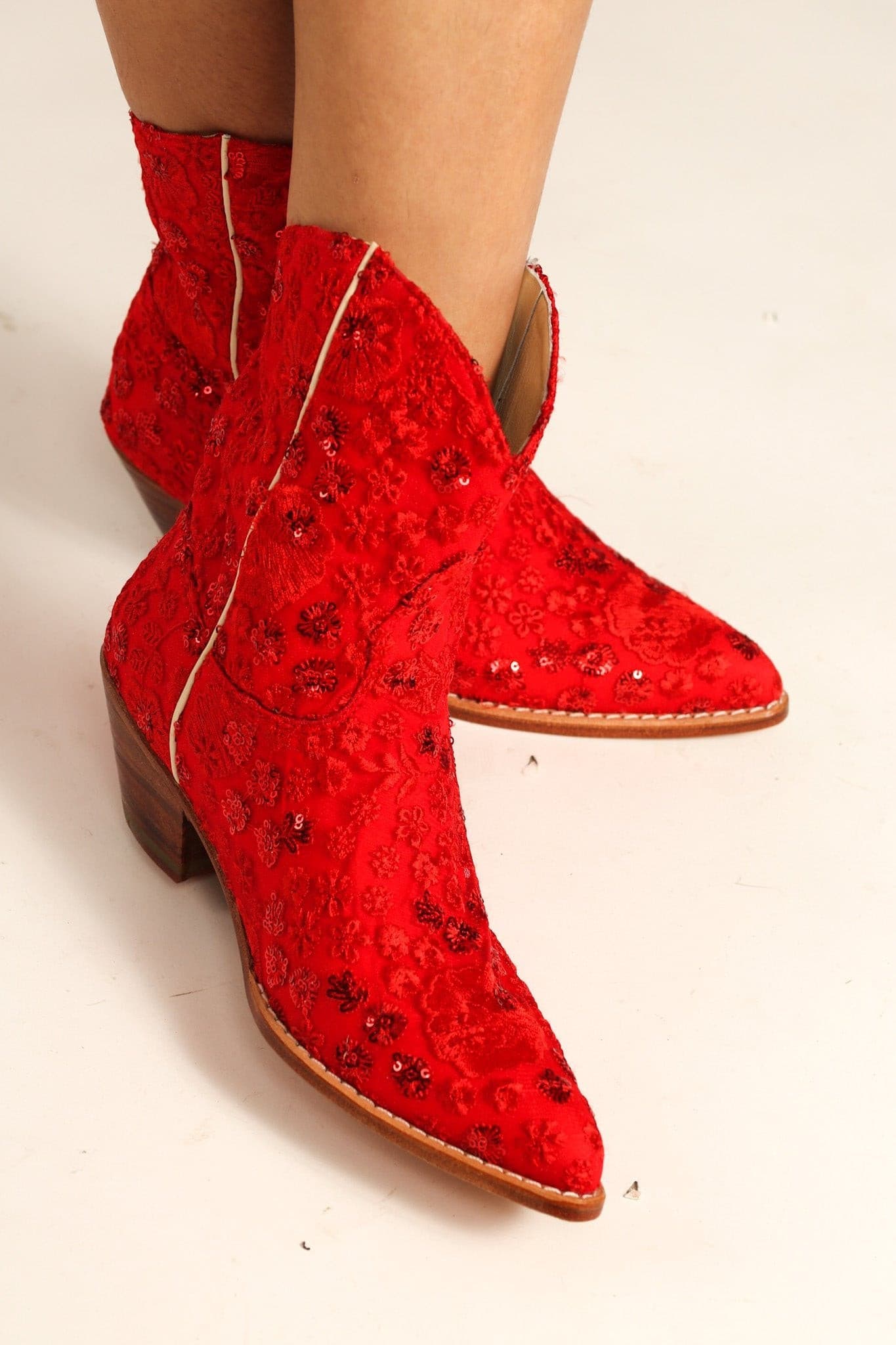 RED EMBROIDERED BOOTS ALESSA - BANGKOK TAILOR CLOTHING STORE - HANDMADE CLOTHING